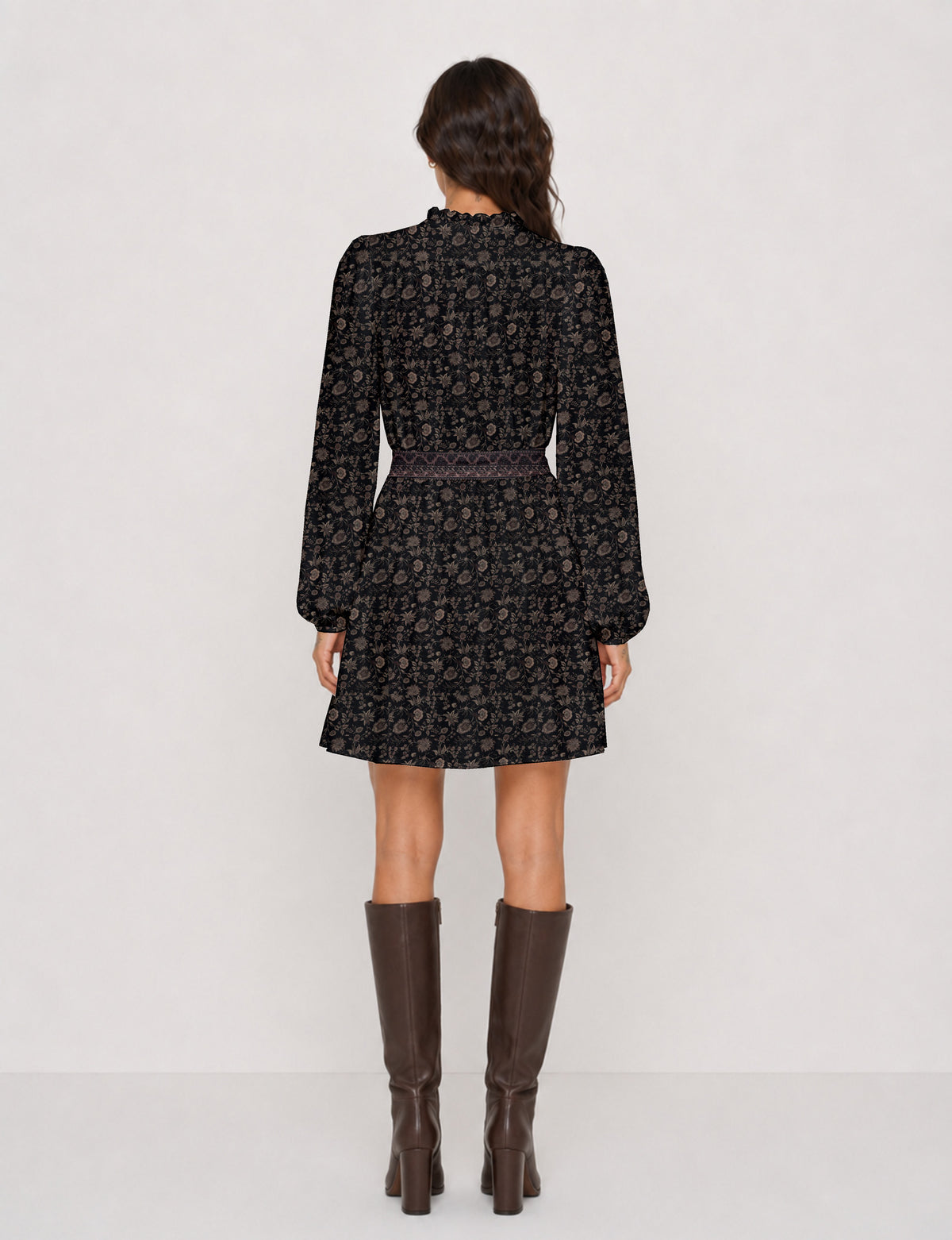 Swing dress with belt - Black Floral