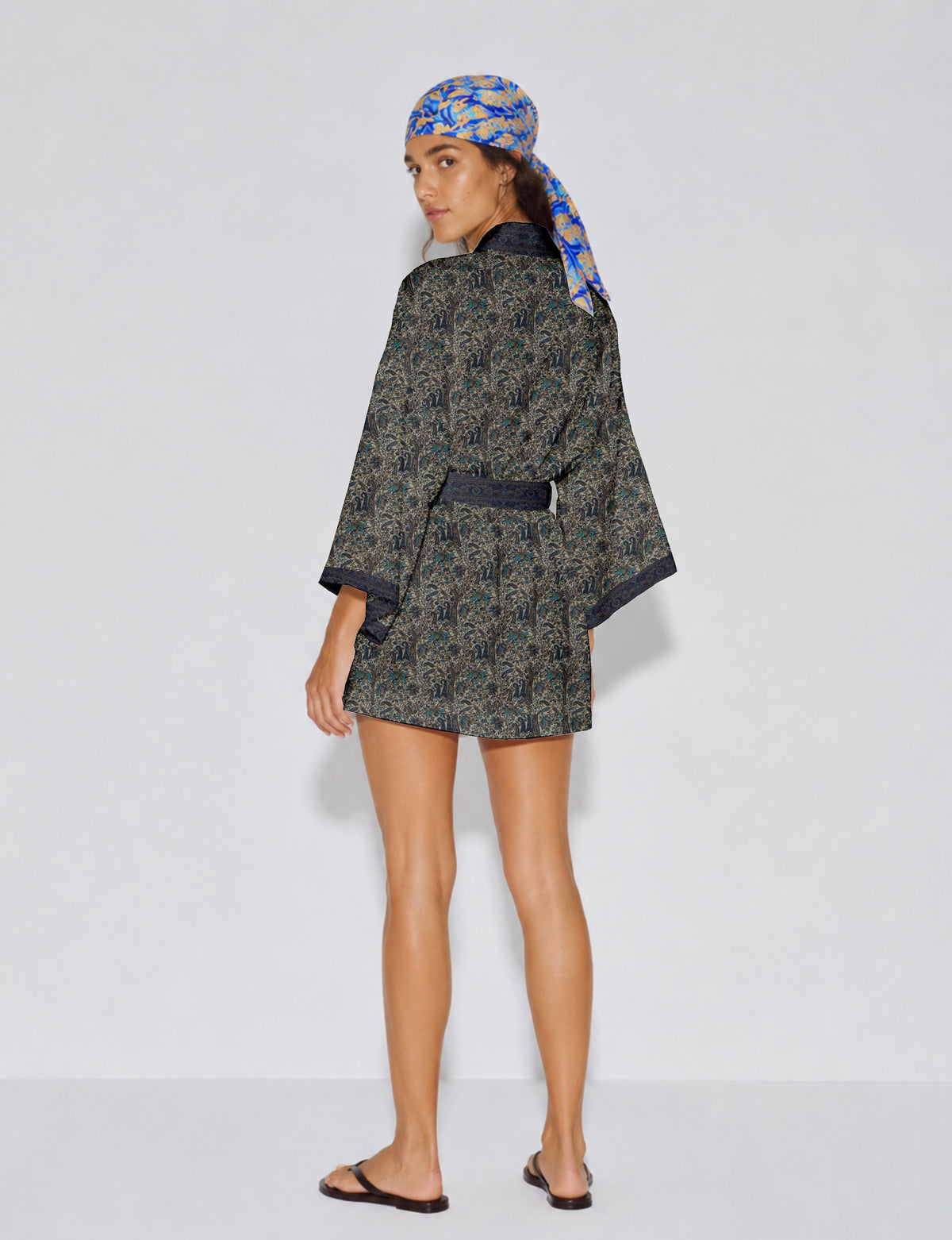 Short kimono robe - Blue Paisley