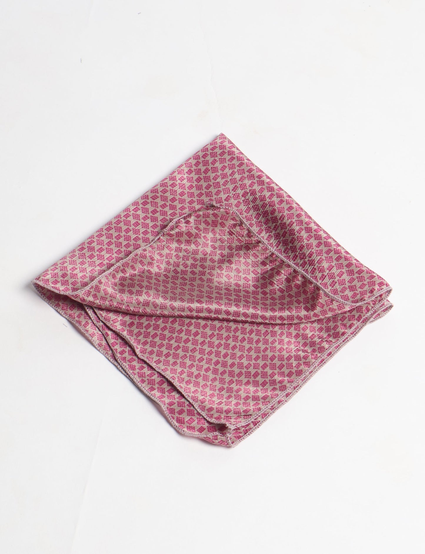 A delicately handcrafted wrap made from recycled sari offcuts, blending sustainable fashion with conscious design. This eco-friendly product showcases the beauty of upcycling and green fashion, making it a perfect accessory for those supporting circular fashion and products made from textile waste.