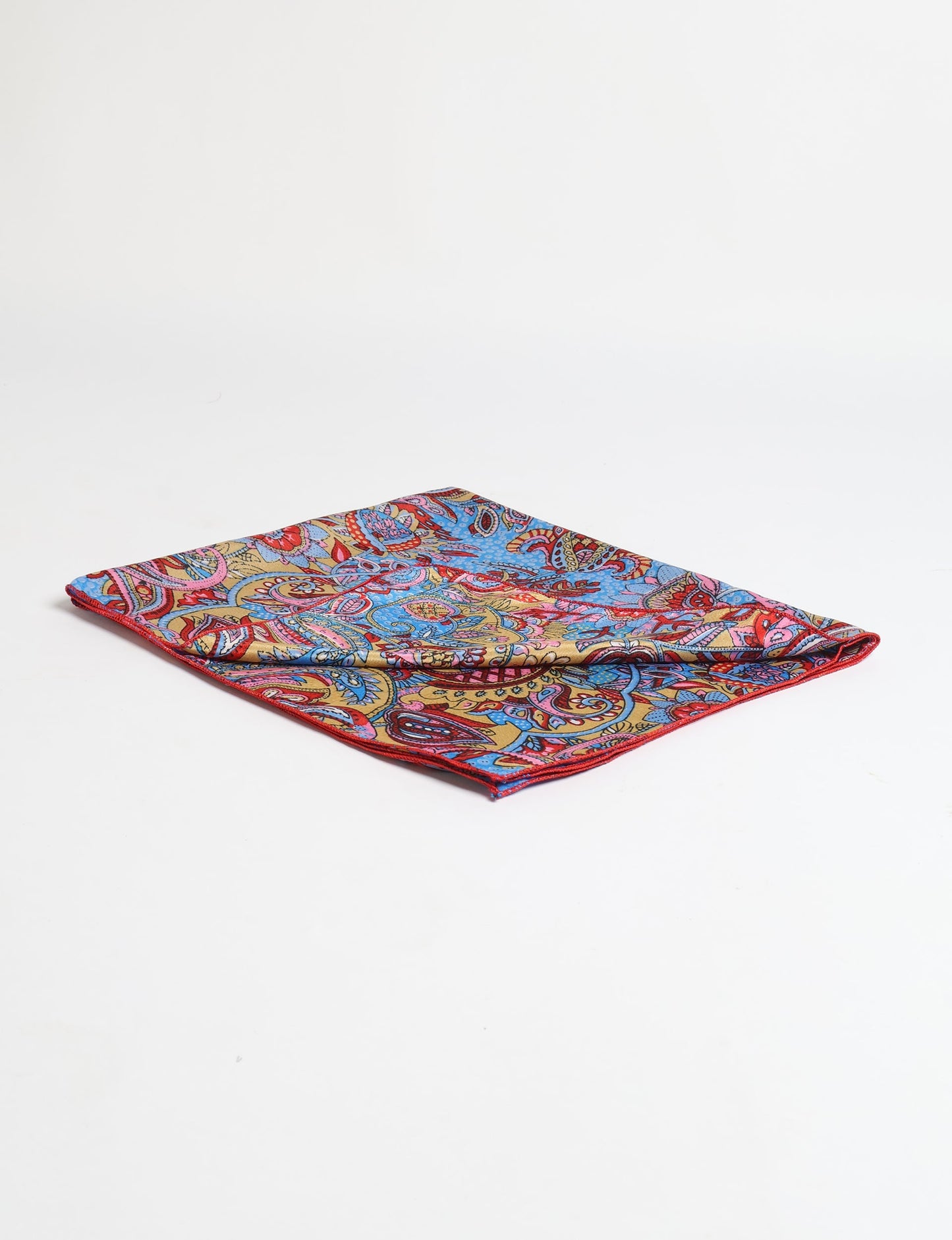 A delicately handcrafted wrap made from recycled sari offcuts, blending sustainable fashion with conscious design. This eco-friendly product showcases the beauty of upcycling and green fashion, making it a perfect accessory for those supporting circular fashion and products made from textile waste.