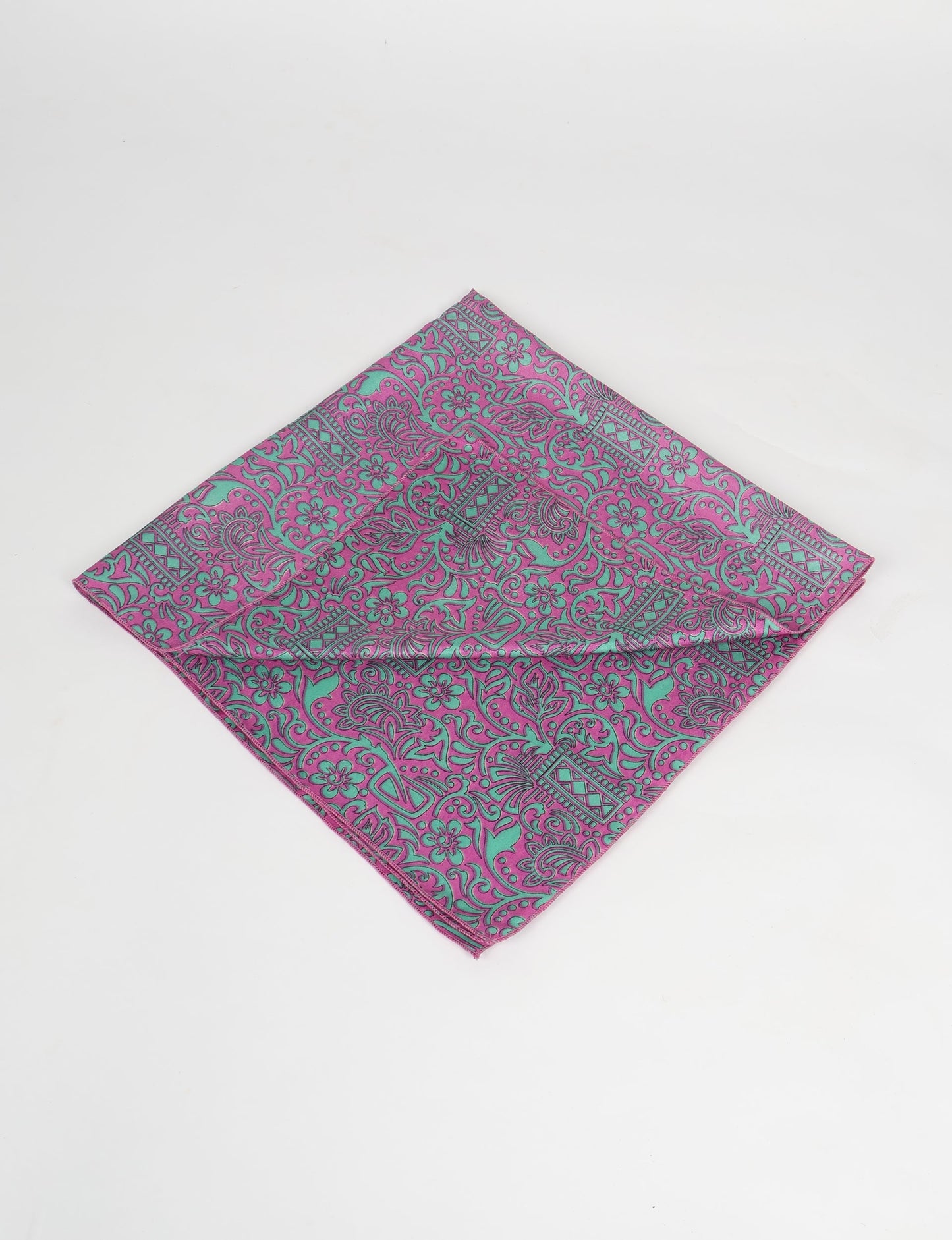 A delicately handcrafted wrap made from recycled sari offcuts, blending sustainable fashion with conscious design. This eco-friendly product showcases the beauty of upcycling and green fashion, making it a perfect accessory for those supporting circular fashion and products made from textile waste.