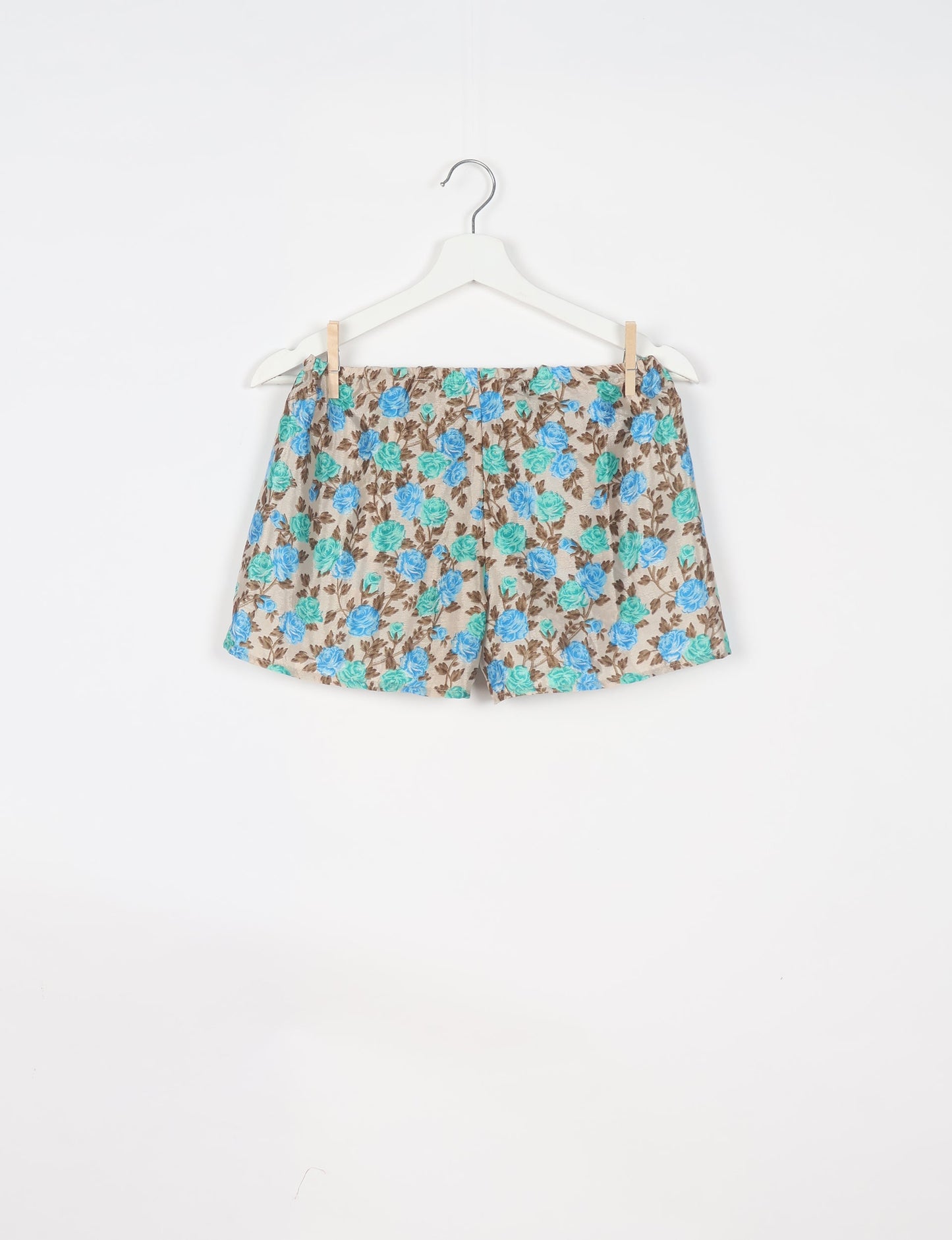 Elevate your wardrobe with our eco-friendly shorts. The all-around elastic waist and drawstring tie provide comfort and style. Crafted with ethical and sustainable practices, these shorts redefine green fashion, making them a perfect addition to your conscious clothing collection.