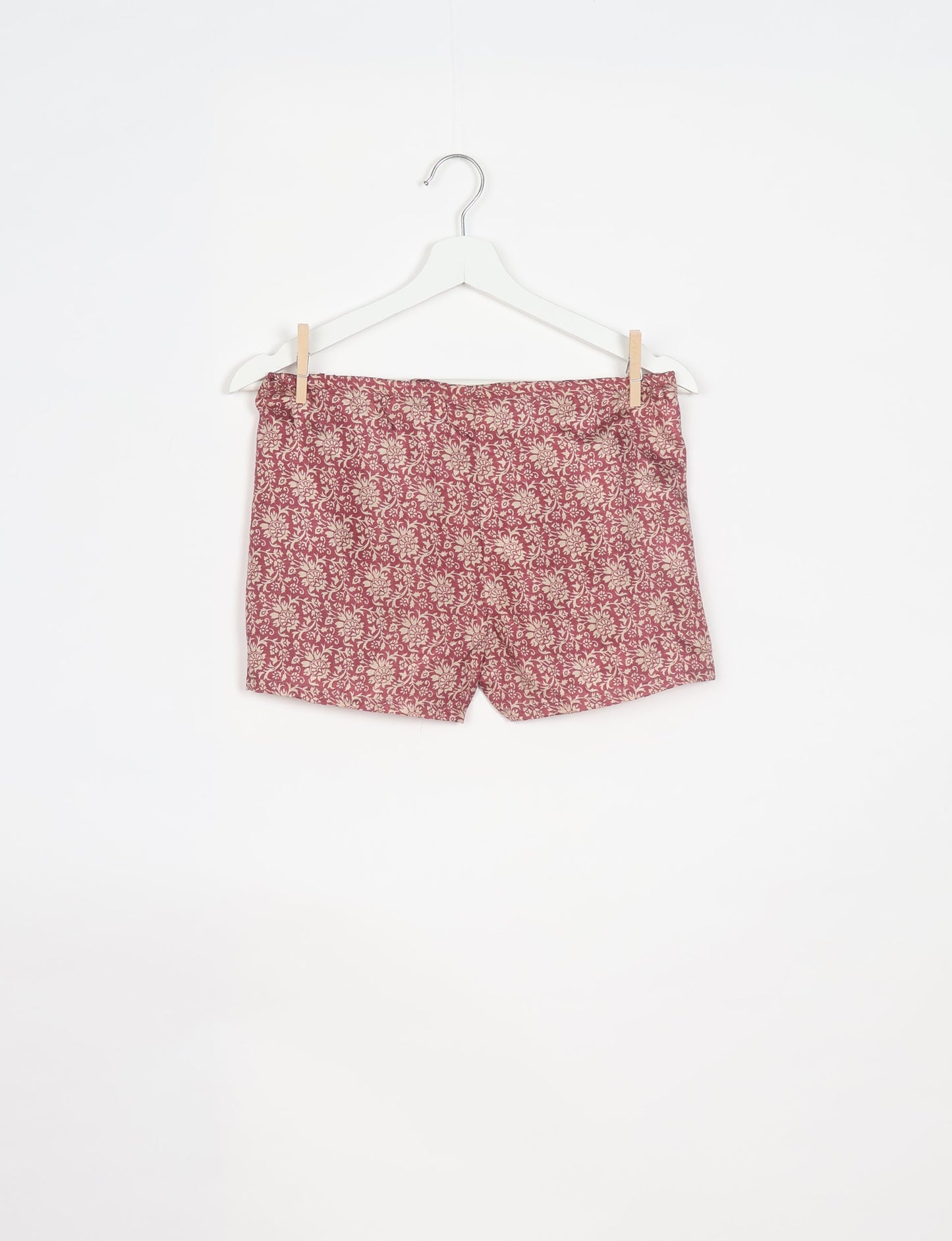 Elevate your wardrobe with our eco-friendly shorts. The all-around elastic waist and drawstring tie provide comfort and style. Crafted with ethical and sustainable practices, these shorts redefine green fashion, making them a perfect addition to your conscious clothing collection.