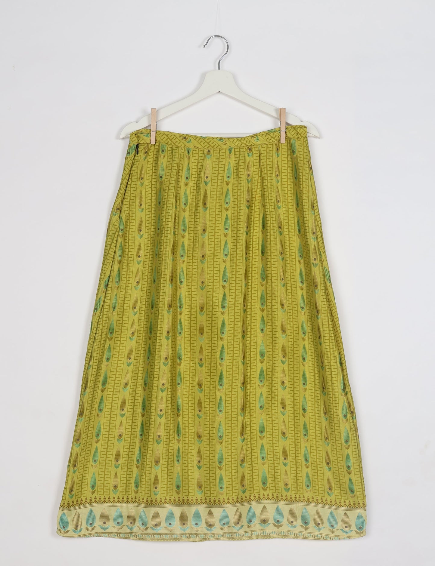 A LINE SKIRT