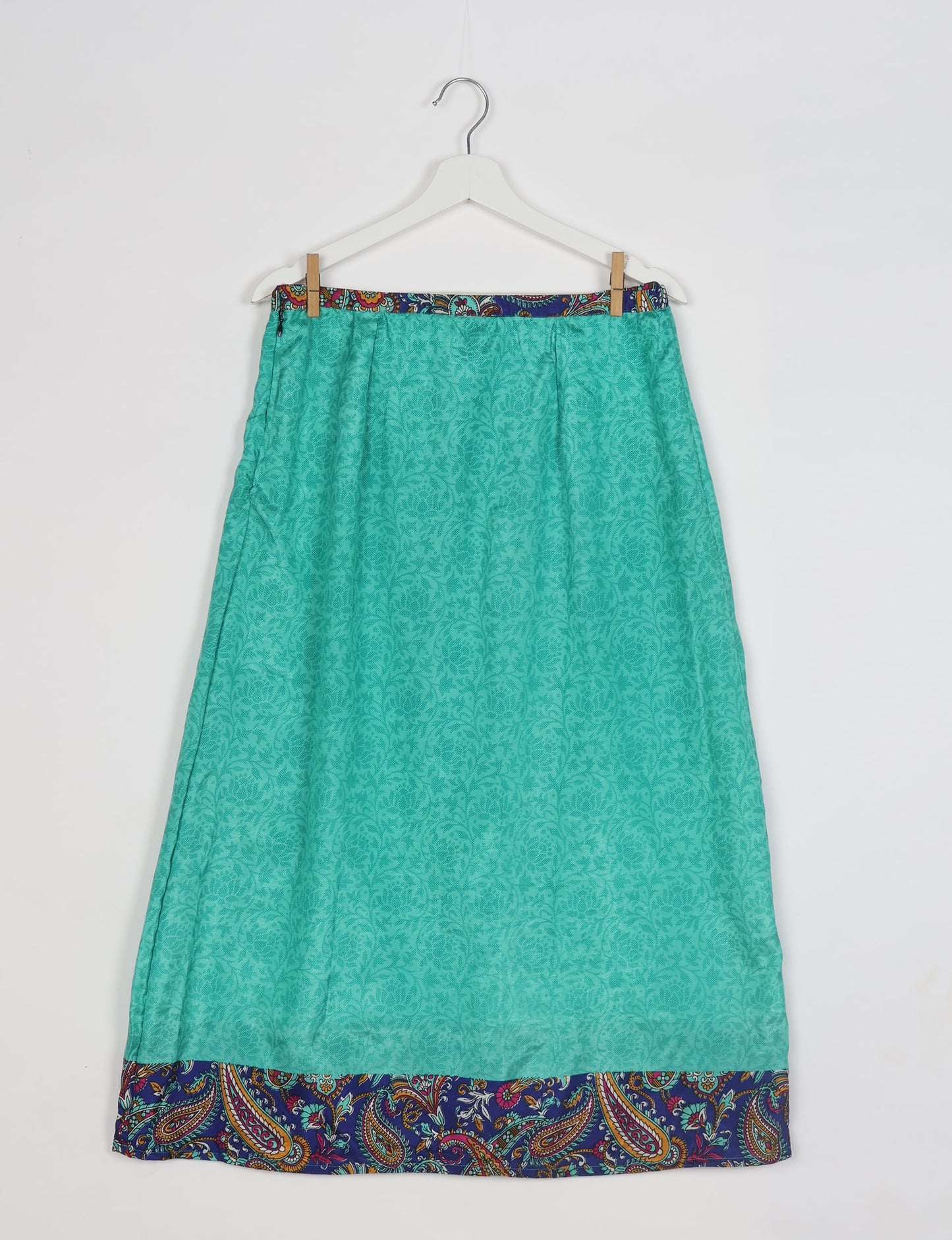 A LINE SKIRT