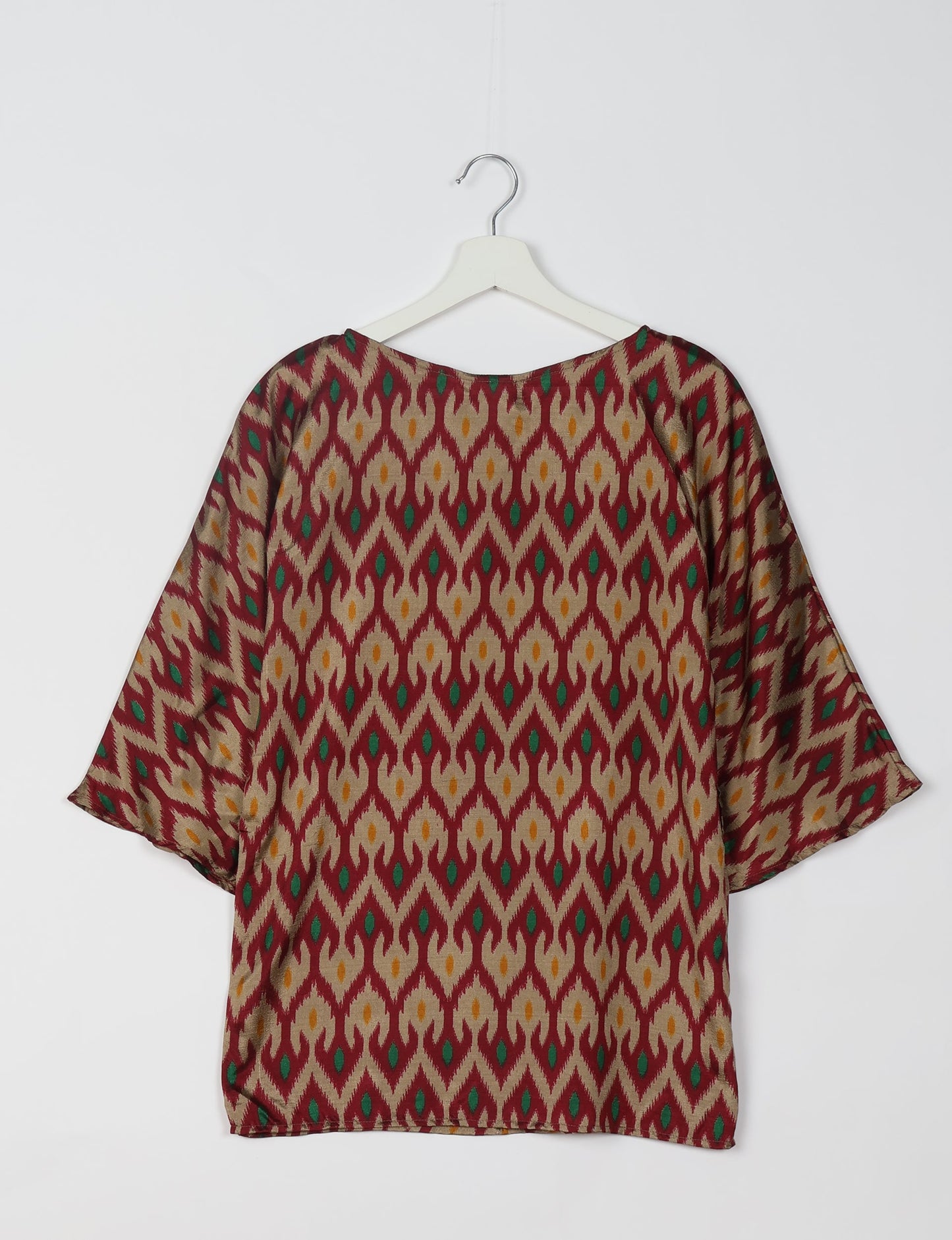 Upcycled women’s Belt Top made from pre-loved saris, showcasing eco friendly cloth, carbon neutral clothing, circular fashion design, environmentally friendly clothing, and second hand clothing elegance.