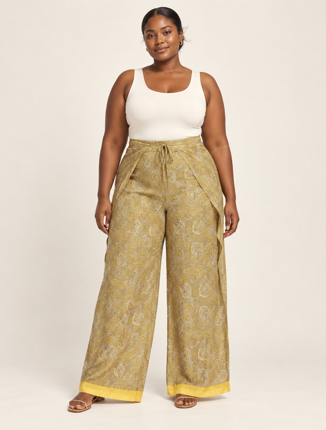 Immerse yourself in the vibrant allure of our PANTA PAREO – a distinctive piece made from handpicked, pre-worn saris, and carefully reworked by local artisans. This pareo is more than just a getaway must-have; it's a sustainable statement. Ideal as a layer over a bikini or a stylish throw, it brings eco-friendly charm to any room in your home. Embrace the colorful elegance of repurposed saris with the PANTA PAREO – an essential addition to your wardrobe for conscious and stylish living.
