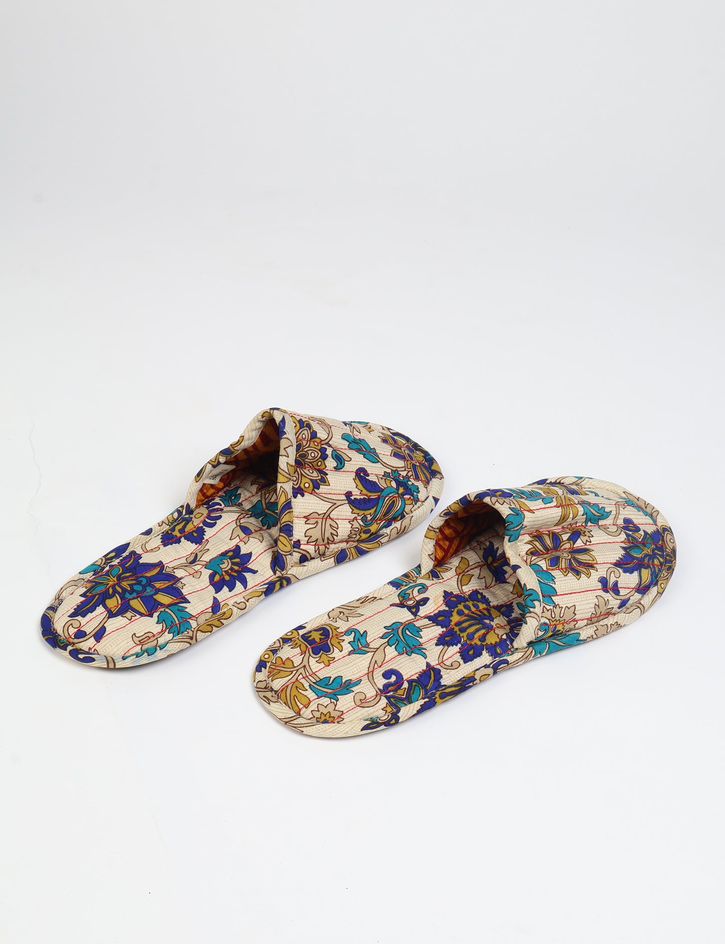 Quilted Slippers - Beige Tropical