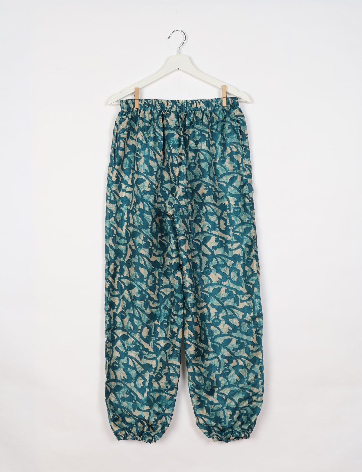 Comfortable and sustainable JOGGER PANTS, pull-on style crafted from eco-materials. Elastic drawstring waist, cotton twill tape, elasticated hems, and slant pockets for style and functionality. Make a positive impact on people and the planet with your fashion choices.