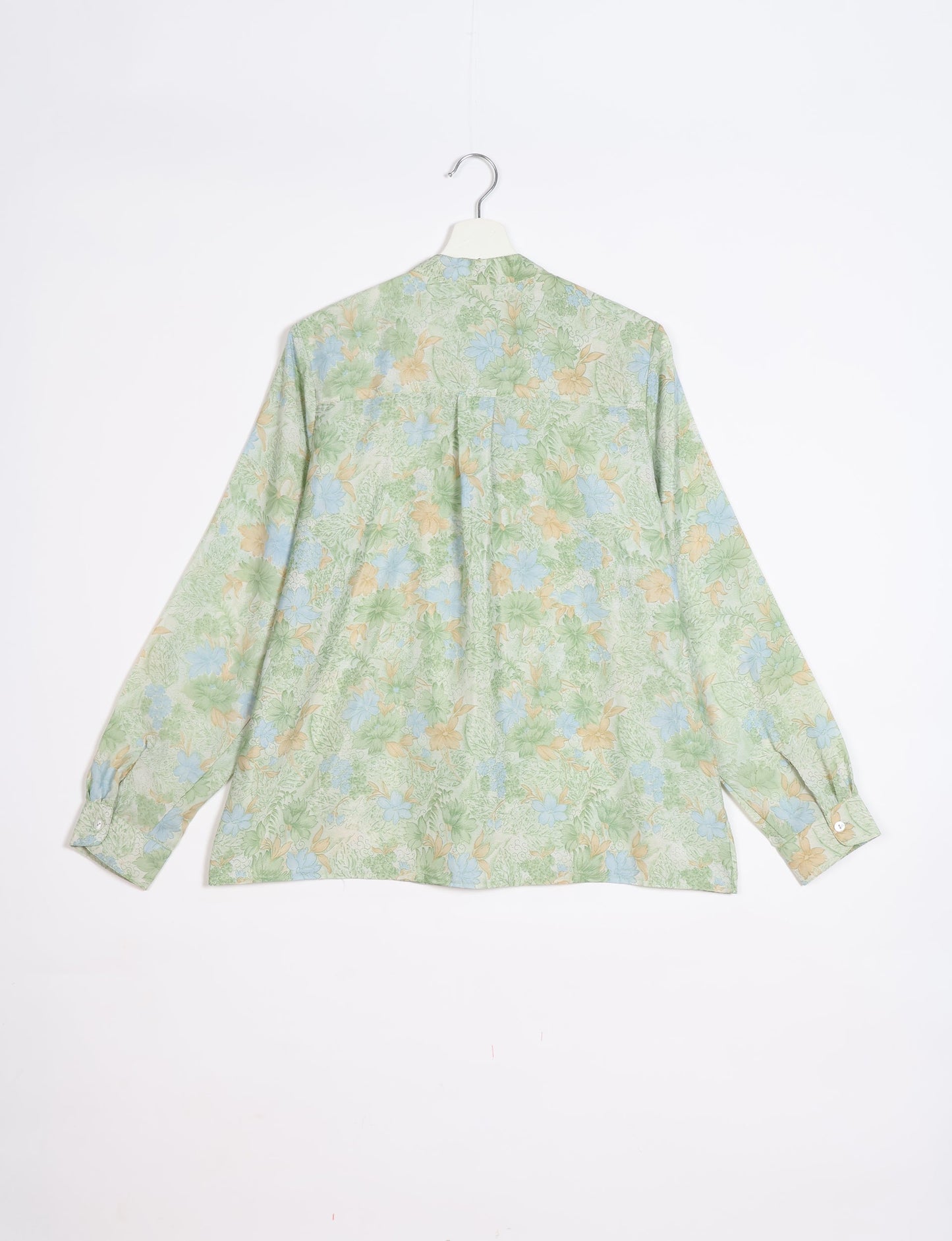 Versatile DAY BLOUSE, a sustainable wardrobe essential with a classic Johnny collar and full sleeves. Lightweight fabric for a comfortable fit, perfect for dressing up or down. Explore ethical clothing and green fashion with this eco-friendly and timeless piece, perfect for any occasion.
