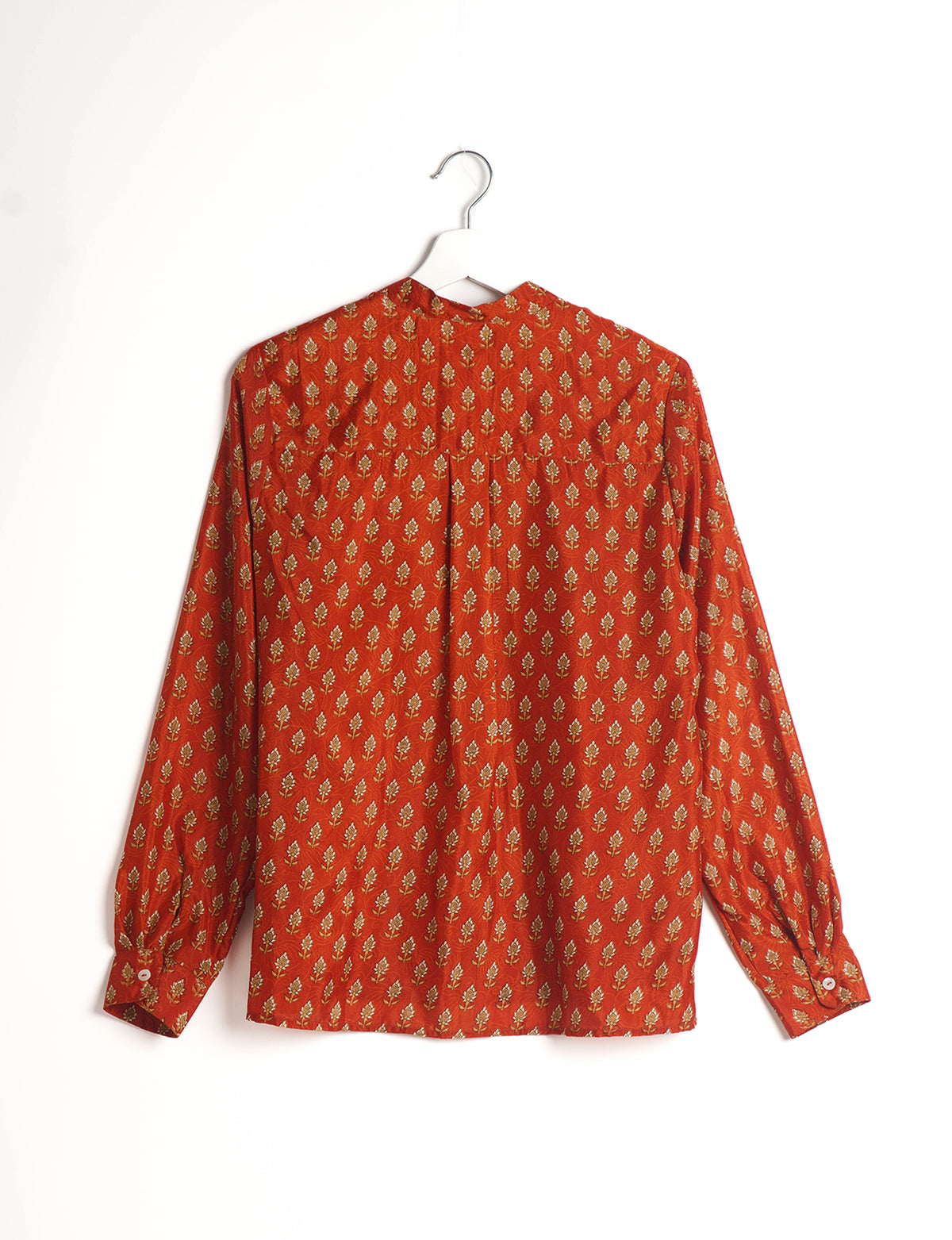 Versatile DAY BLOUSE, a sustainable wardrobe essential with a classic Johnny collar and full sleeves. Lightweight fabric for a comfortable fit, perfect for dressing up or down. Explore ethical clothing and green fashion with this eco-friendly and timeless piece, perfect for any occasion.