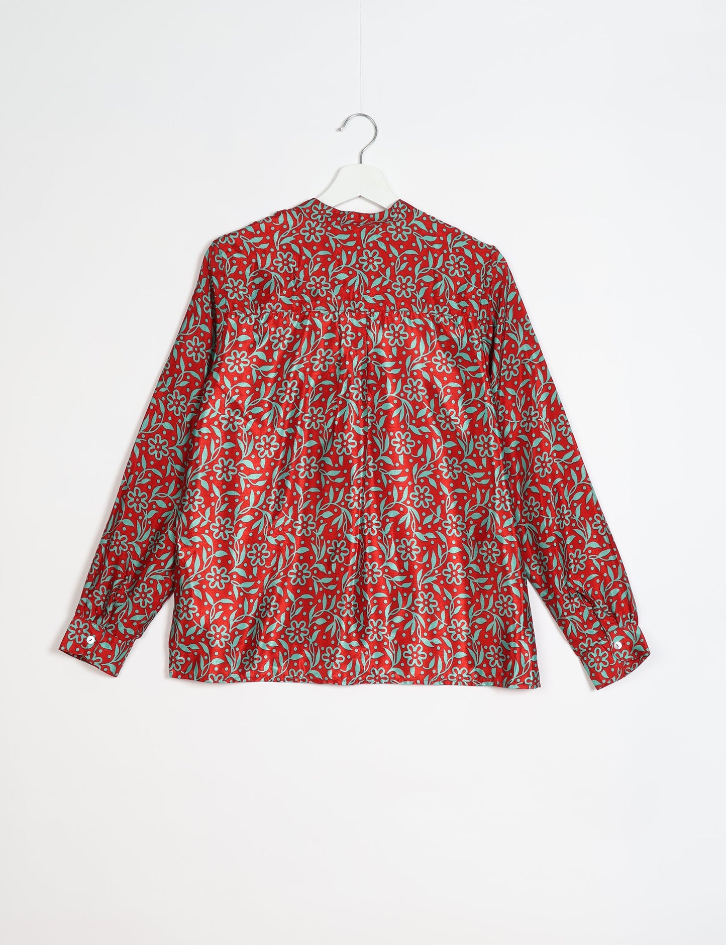 Versatile DAY BLOUSE, a sustainable wardrobe essential with a classic Johnny collar and full sleeves. Lightweight fabric for a comfortable fit, perfect for dressing up or down. Explore ethical clothing and green fashion with this eco-friendly and timeless piece, perfect for any occasion.