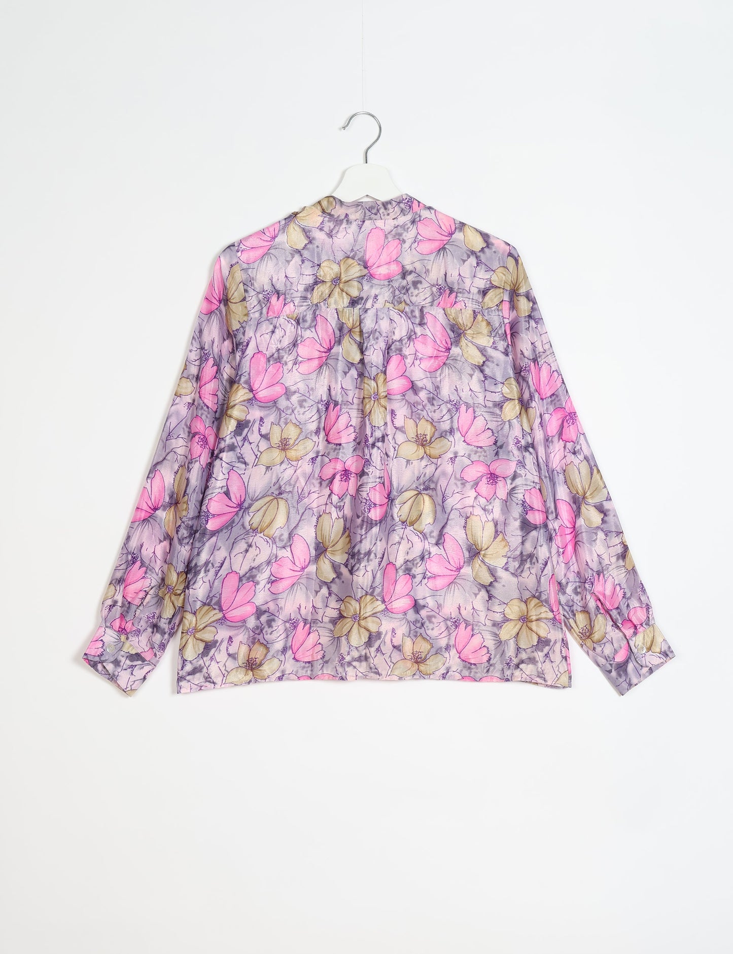 Versatile DAY BLOUSE, a sustainable wardrobe essential with a classic Johnny collar and full sleeves. Lightweight fabric for a comfortable fit, perfect for dressing up or down. Explore ethical clothing and green fashion with this eco-friendly and timeless piece, perfect for any occasion.