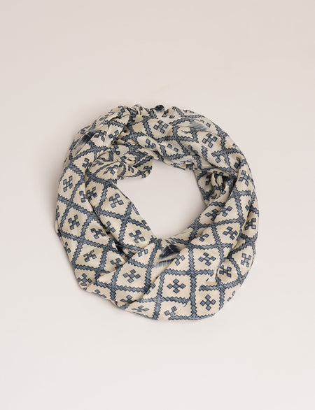 Loop scarf