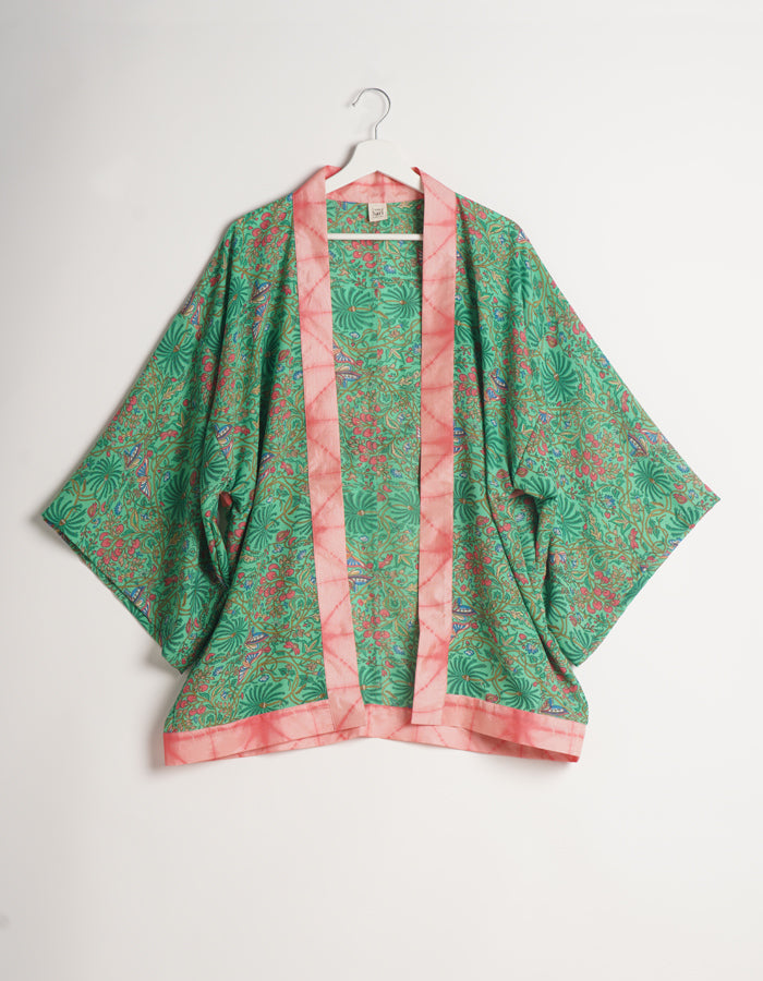 Kimonos & kaftans – I was a Sari