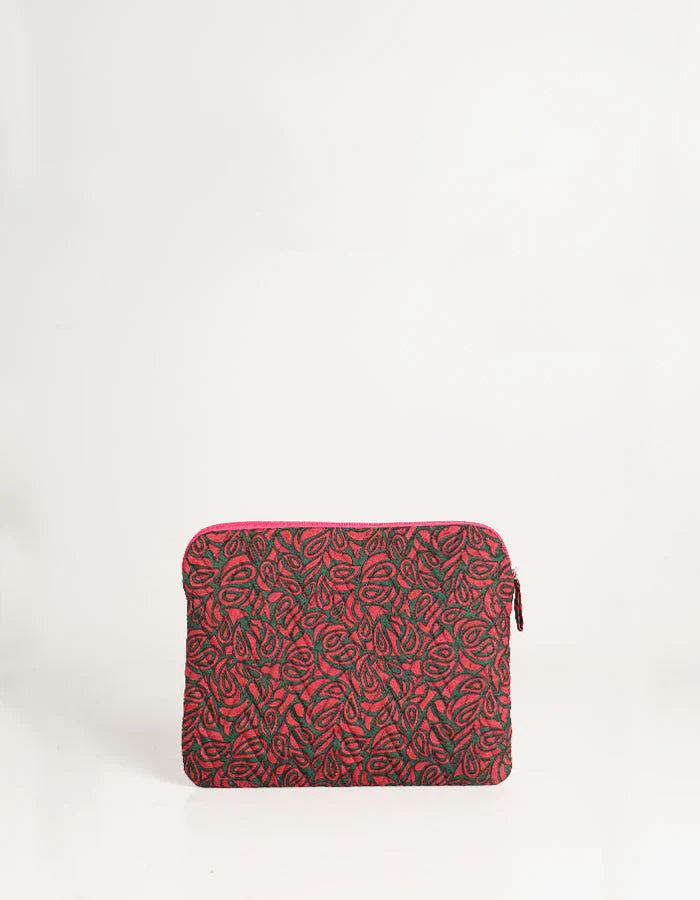 Quilted laptop sleeve 15_16