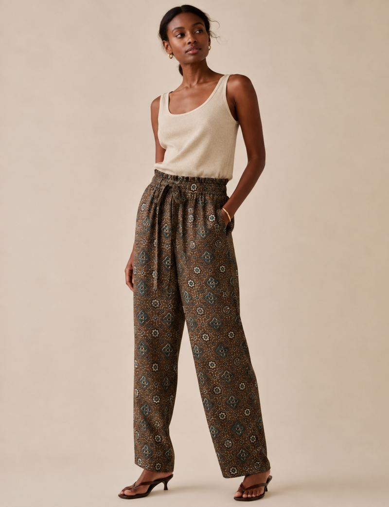 Pantalon à enfiler taille haute style paperbag – Motif ethnique indien vert, tissu de sari upcyclé