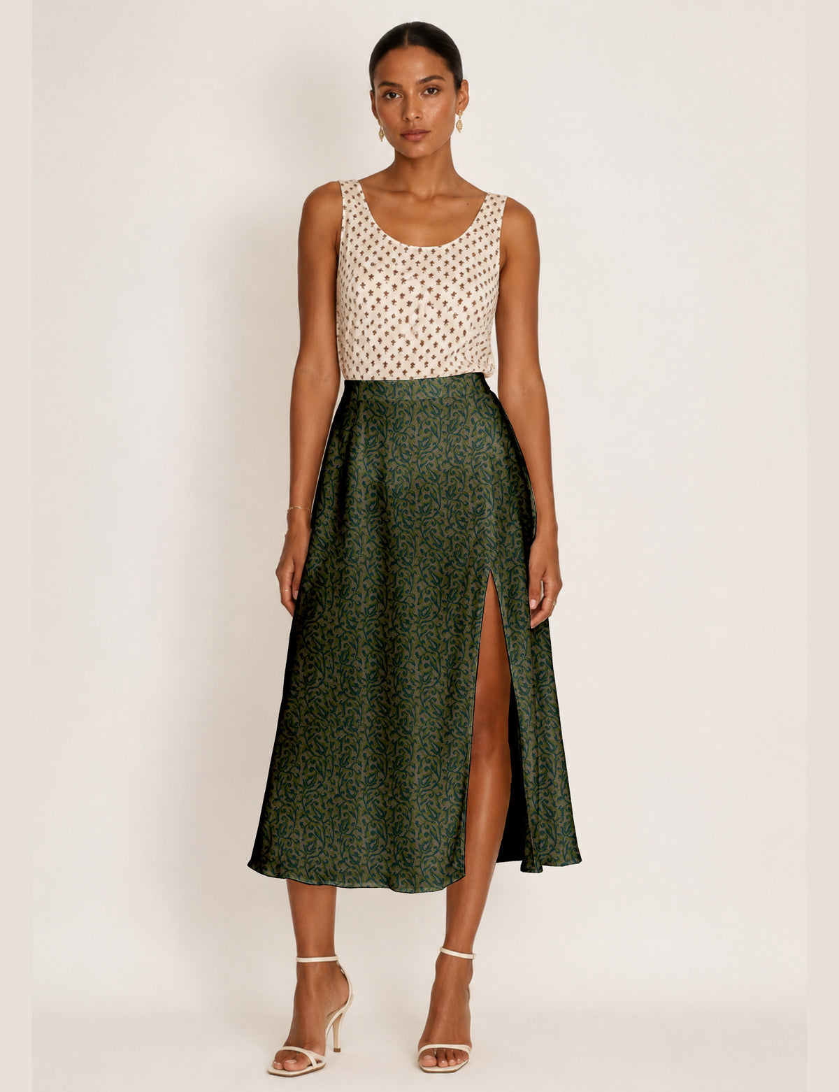 A line skirt with slit - Green Abstract