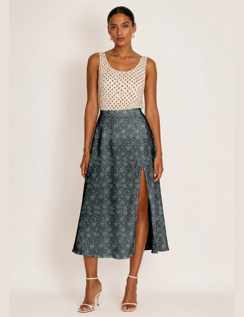 A line skirt with slit - Grey Floral