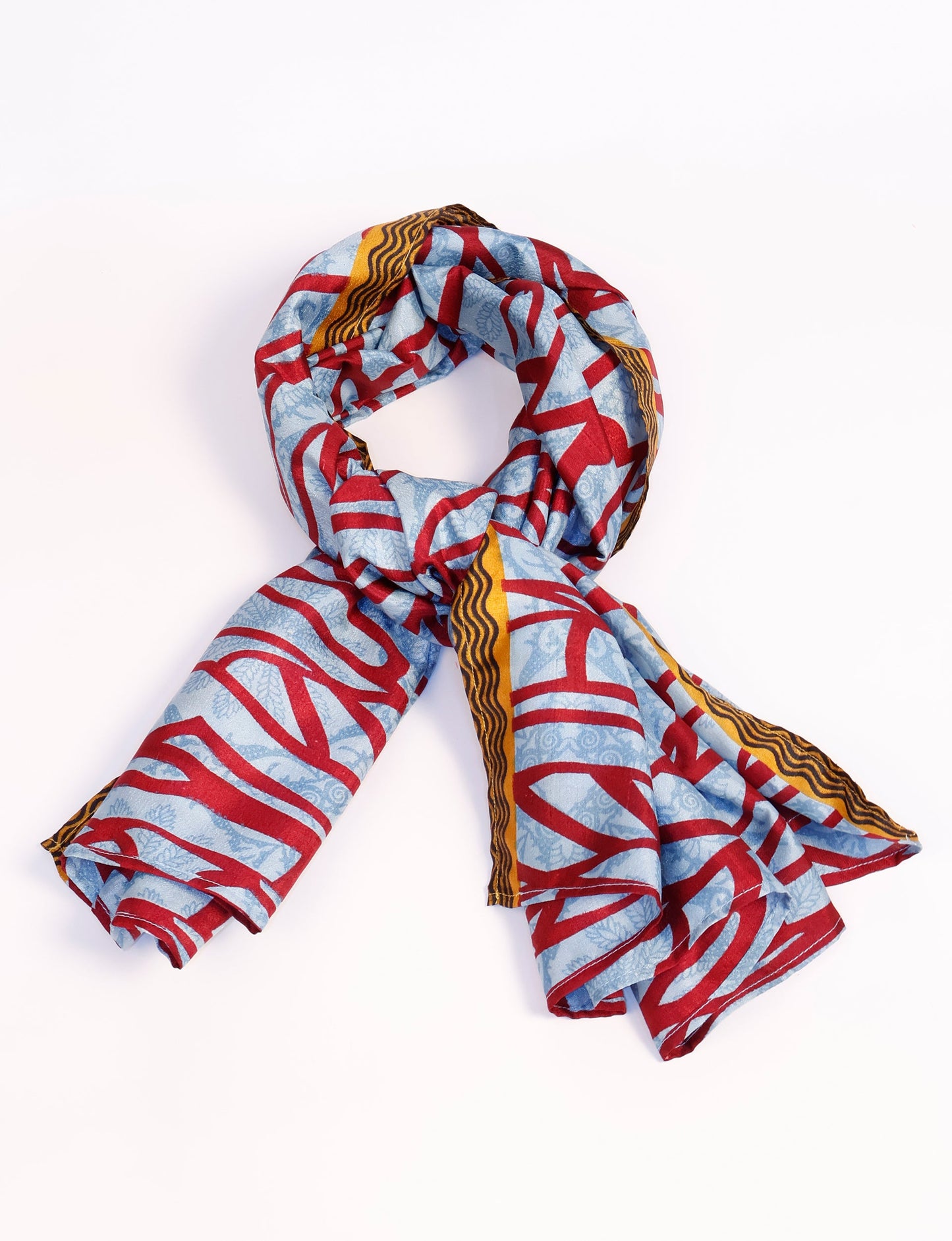 Chic and eco-friendly FOULARD square scarves, perfect for dressing up any outfit. Versatile styling around the head or neck for sunny days outdoors and evenings indoors, in warm and cooler climes. Ethical, eco-friendly, and stylish accessories to elevate your sustainable fashion game.