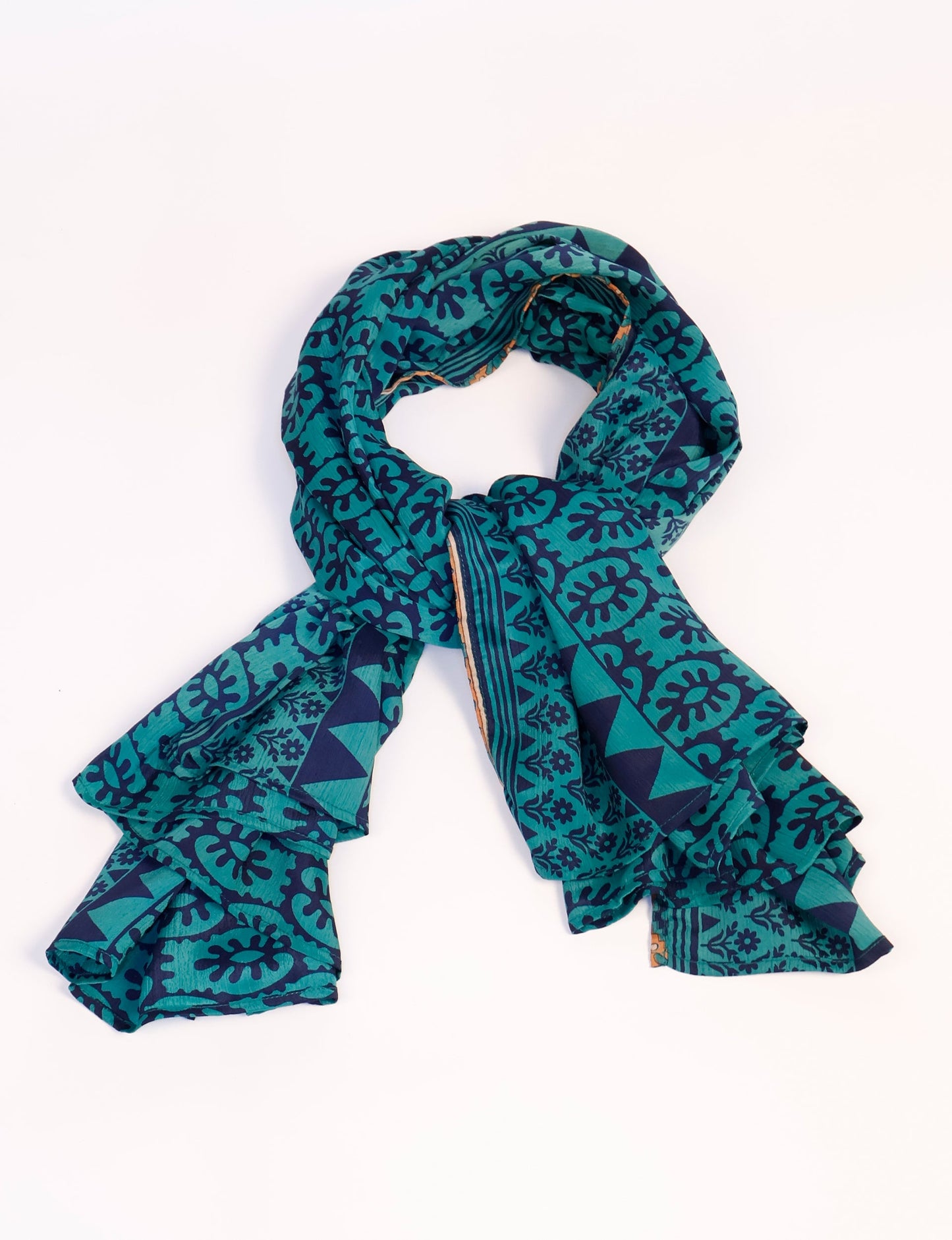 Chic and eco-friendly FOULARD square scarves, perfect for dressing up any outfit. Versatile styling around the head or neck for sunny days outdoors and evenings indoors, in warm and cooler climes. Ethical, eco-friendly, and stylish accessories to elevate your sustainable fashion game.