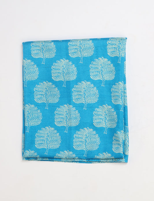 Explore sustainable elegance with our PAREO – a versatile piece for conscious fashion enthusiasts. More than an accessory, it's a statement of ethical clothing and green fashion. Ideal for getaways, this wrap-around works as a coverup, turban, or throw, showcasing our commitment to slow fashion, upcycled garments, and eco-friendly practices. Elevate your wardrobe with this eco-conscious and stylish pareo, a perfect addition to your collection of sustainable women's clothing.