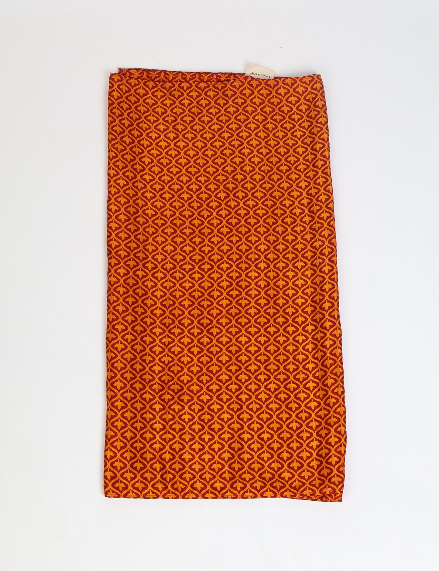 Wrap yourself in style with our printed rectangular stole, designed for neck, shoulders, or waist. Ethically crafted and embracing sustainability, this versatile accessory is a perfect addition to your wardrobe. Experience the beauty of eco-friendly fashion with our conscious clothing collection.