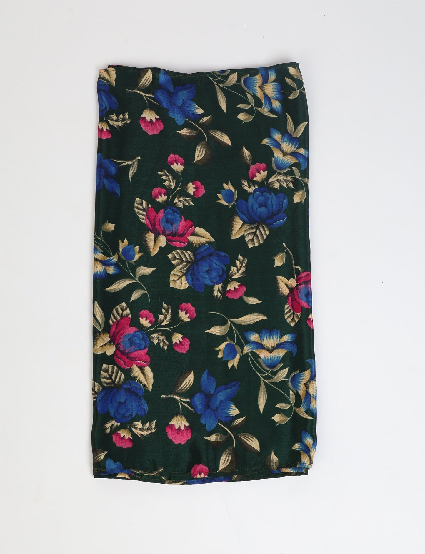 Wrap yourself in style with our printed rectangular stole, designed for neck, shoulders, or waist. Ethically crafted and embracing sustainability, this versatile accessory is a perfect addition to your wardrobe. Experience the beauty of eco-friendly fashion with our conscious clothing collection.