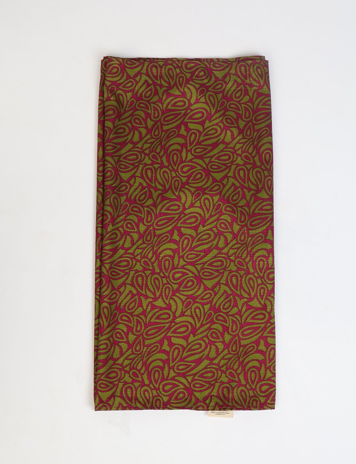 Wrap yourself in style with our printed rectangular stole, designed for neck, shoulders, or waist. Ethically crafted and embracing sustainability, this versatile accessory is a perfect addition to your wardrobe. Experience the beauty of eco-friendly fashion with our conscious clothing collection.