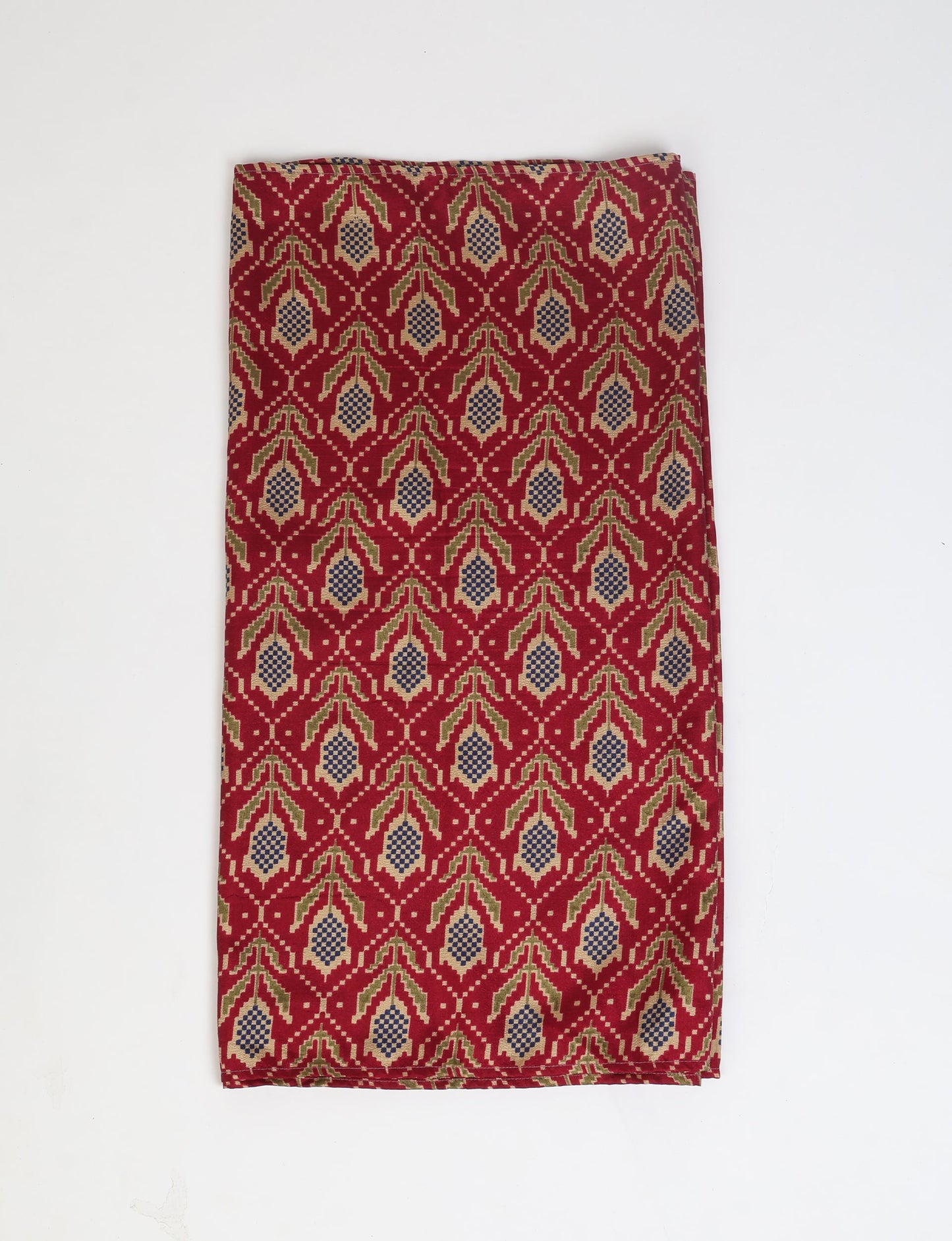 Wrap yourself in style with our printed rectangular stole, designed for neck, shoulders, or waist. Ethically crafted and embracing sustainability, this versatile accessory is a perfect addition to your wardrobe. Experience the beauty of eco-friendly fashion with our conscious clothing collection.