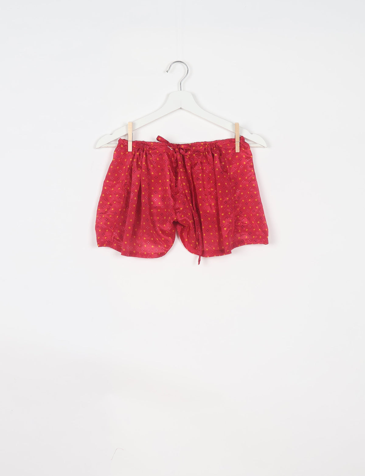 Elevate your wardrobe with our eco-friendly shorts. The all-around elastic waist and drawstring tie provide comfort and style. Crafted with ethical and sustainable practices, these shorts redefine green fashion, making them a perfect addition to your conscious clothing collection.