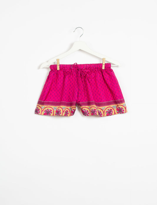 Elevate your wardrobe with our eco-friendly shorts. The all-around elastic waist and drawstring tie provide comfort and style. Crafted with ethical and sustainable practices, these shorts redefine green fashion, making them a perfect addition to your conscious clothing collection.