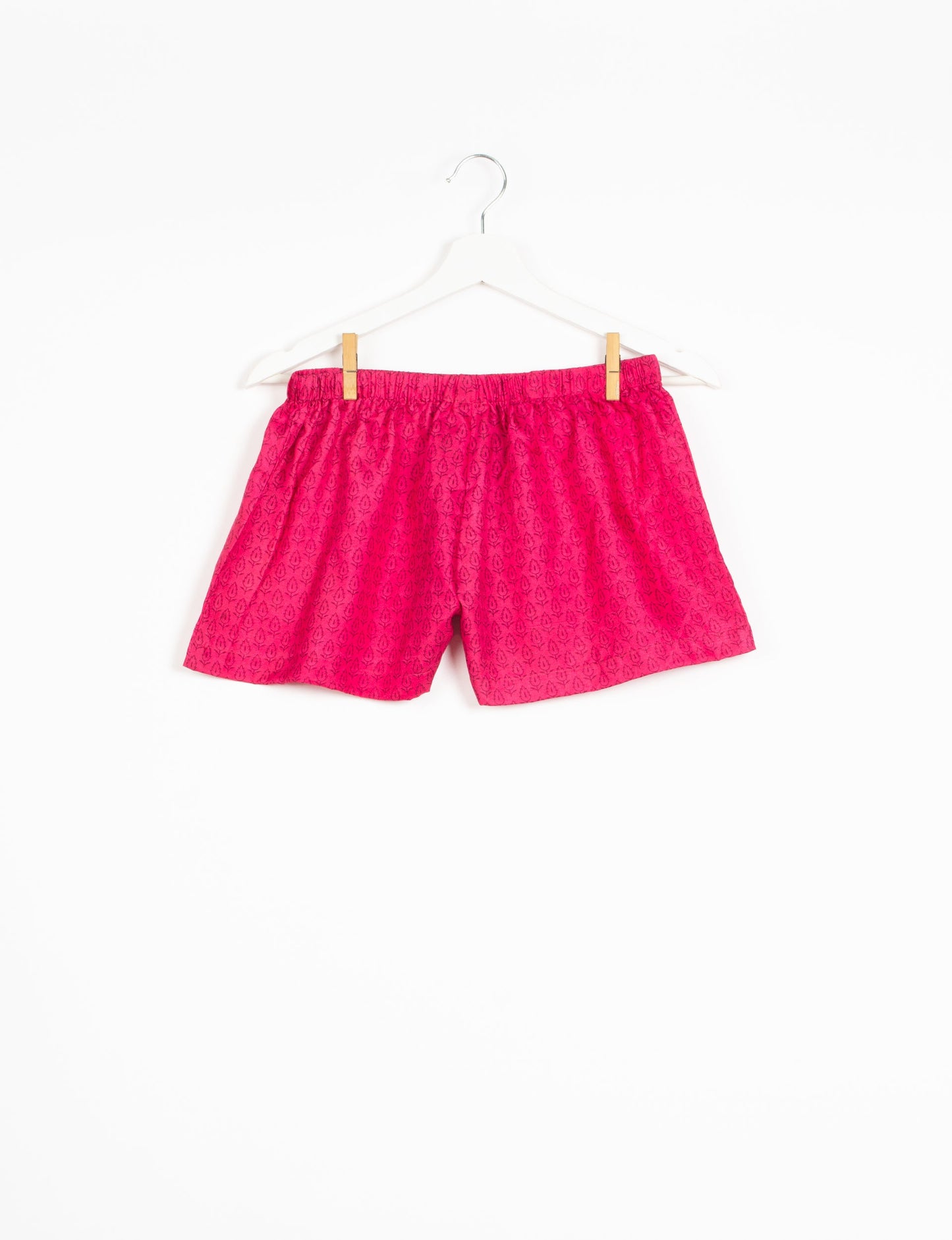 Elevate your wardrobe with our eco-friendly shorts. The all-around elastic waist and drawstring tie provide comfort and style. Crafted with ethical and sustainable practices, these shorts redefine green fashion, making them a perfect addition to your conscious clothing collection.