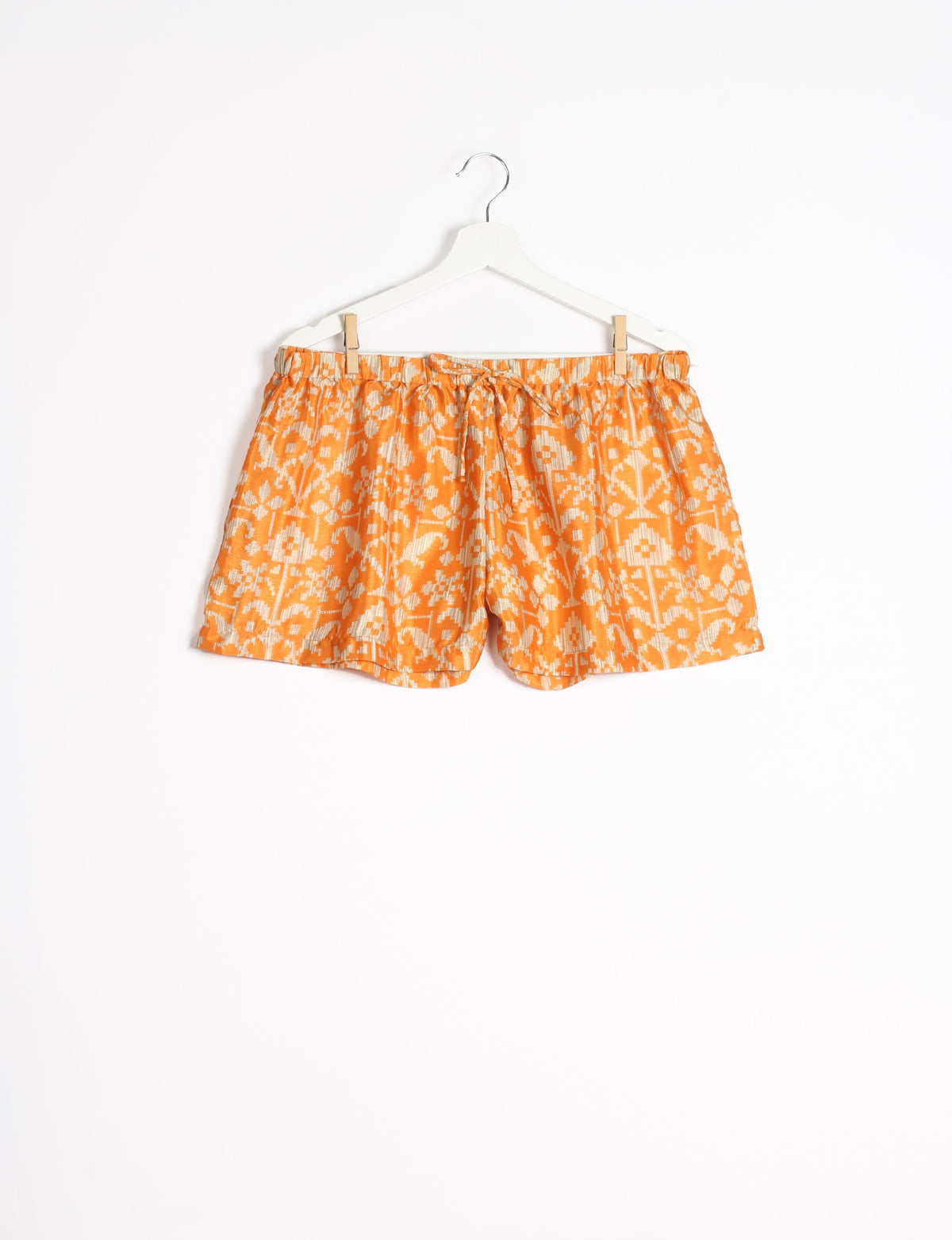 Elevate your wardrobe with our eco-friendly shorts. The all-around elastic waist and drawstring tie provide comfort and style. Crafted with ethical and sustainable practices, these shorts redefine green fashion, making them a perfect addition to your conscious clothing collection.