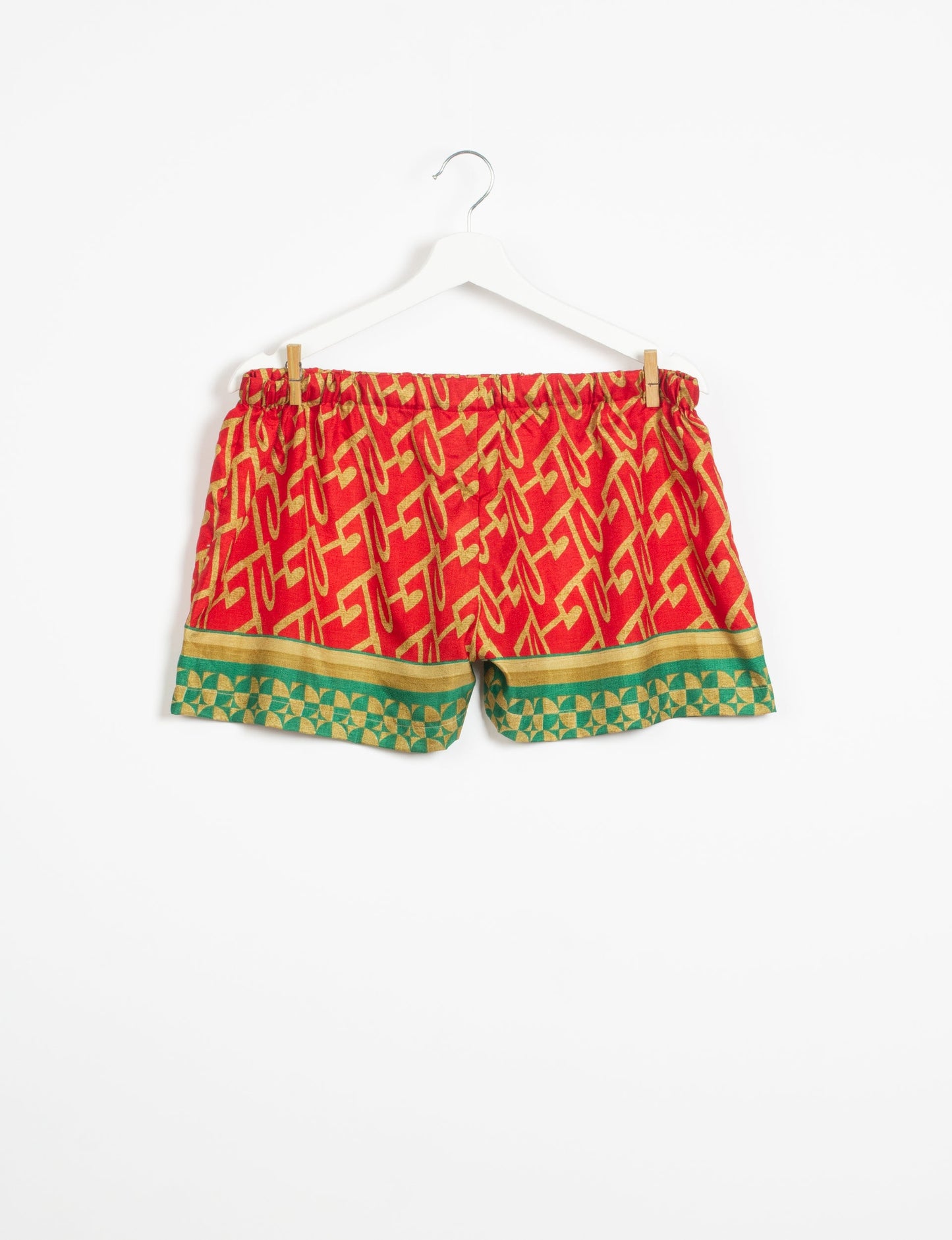 Elevate your wardrobe with our eco-friendly shorts. The all-around elastic waist and drawstring tie provide comfort and style. Crafted with ethical and sustainable practices, these shorts redefine green fashion, making them a perfect addition to your conscious clothing collection.