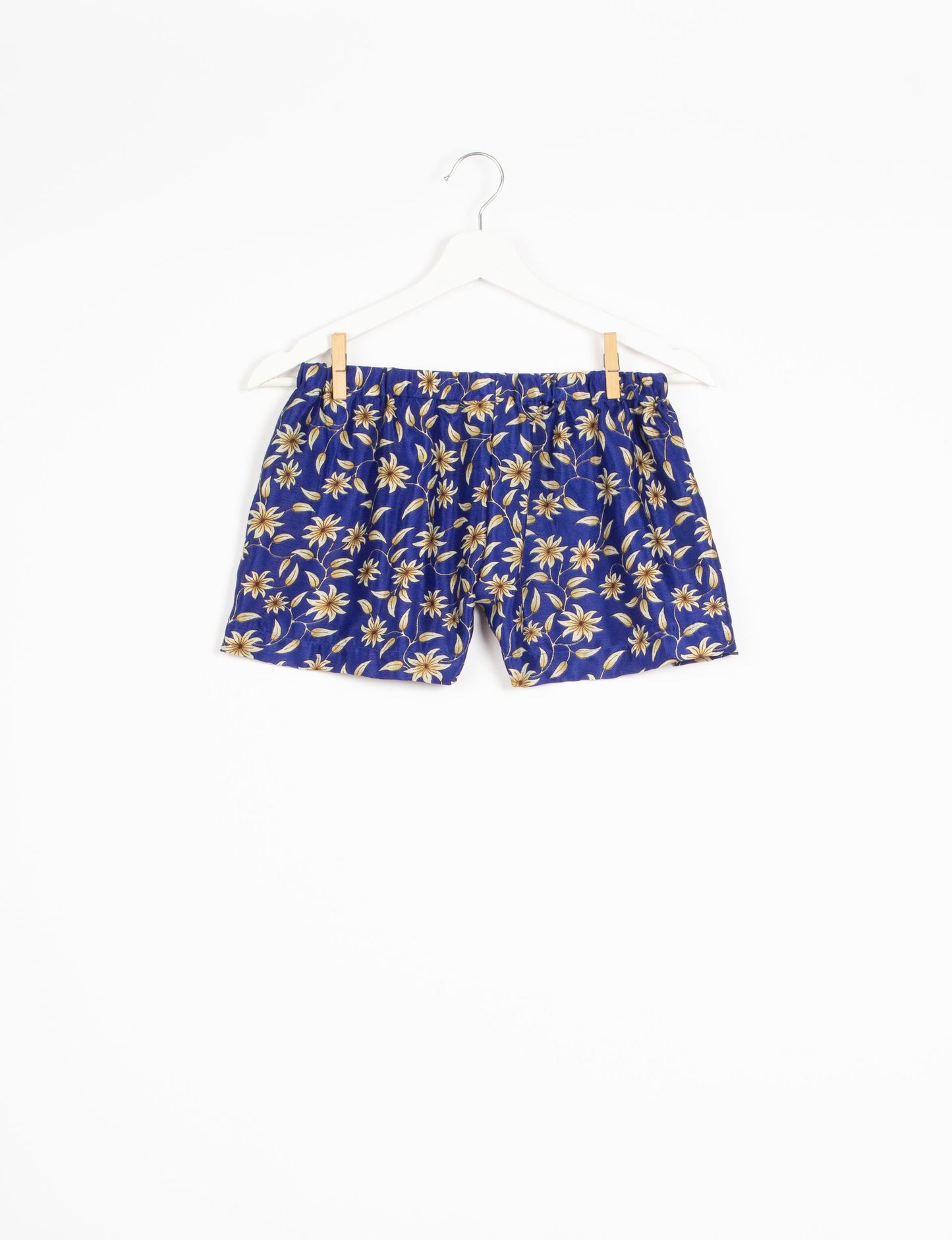 Elevate your wardrobe with our eco-friendly shorts. The all-around elastic waist and drawstring tie provide comfort and style. Crafted with ethical and sustainable practices, these shorts redefine green fashion, making them a perfect addition to your conscious clothing collection.