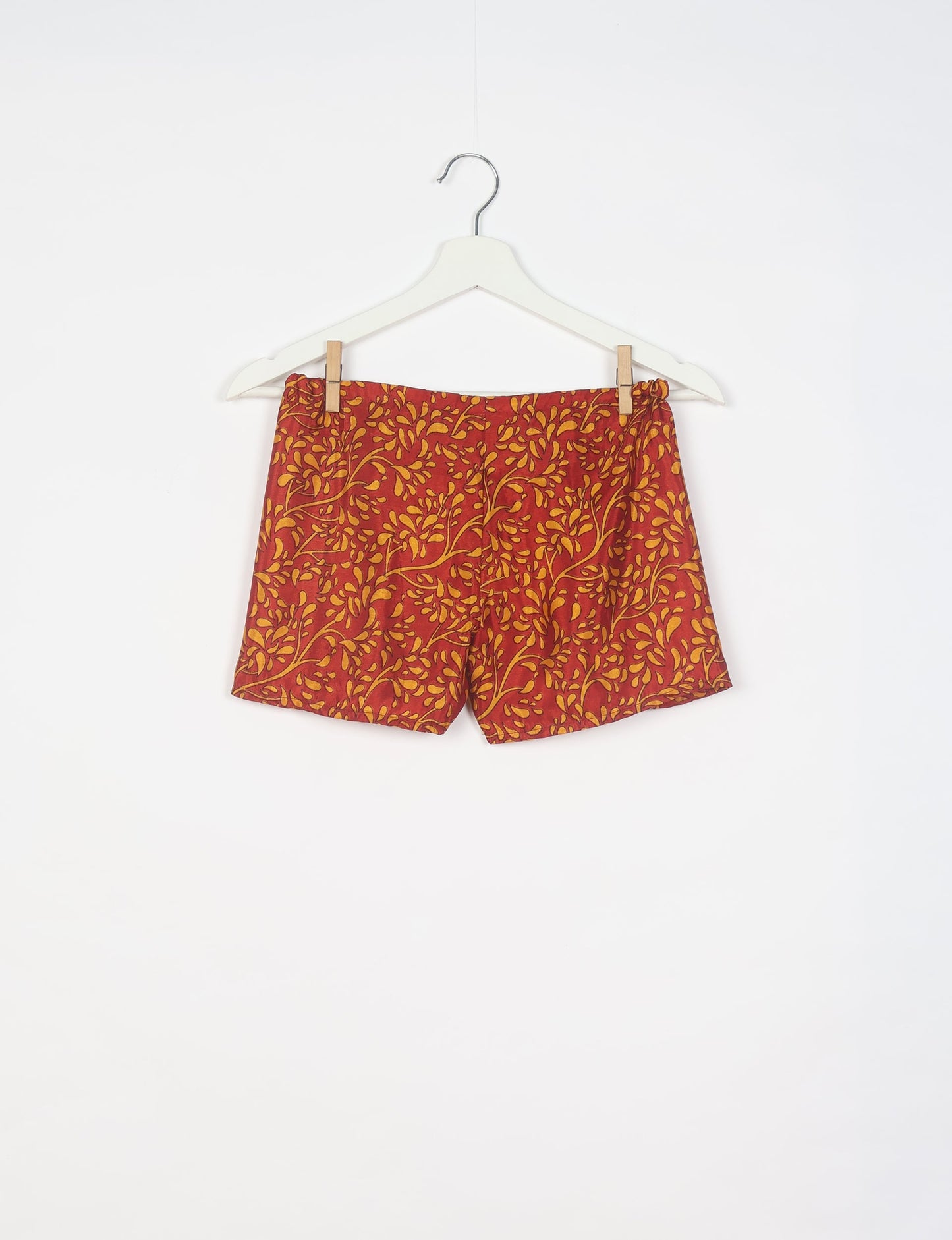 Elevate your wardrobe with our eco-friendly shorts. The all-around elastic waist and drawstring tie provide comfort and style. Crafted with ethical and sustainable practices, these shorts redefine green fashion, making them a perfect addition to your conscious clothing collection.