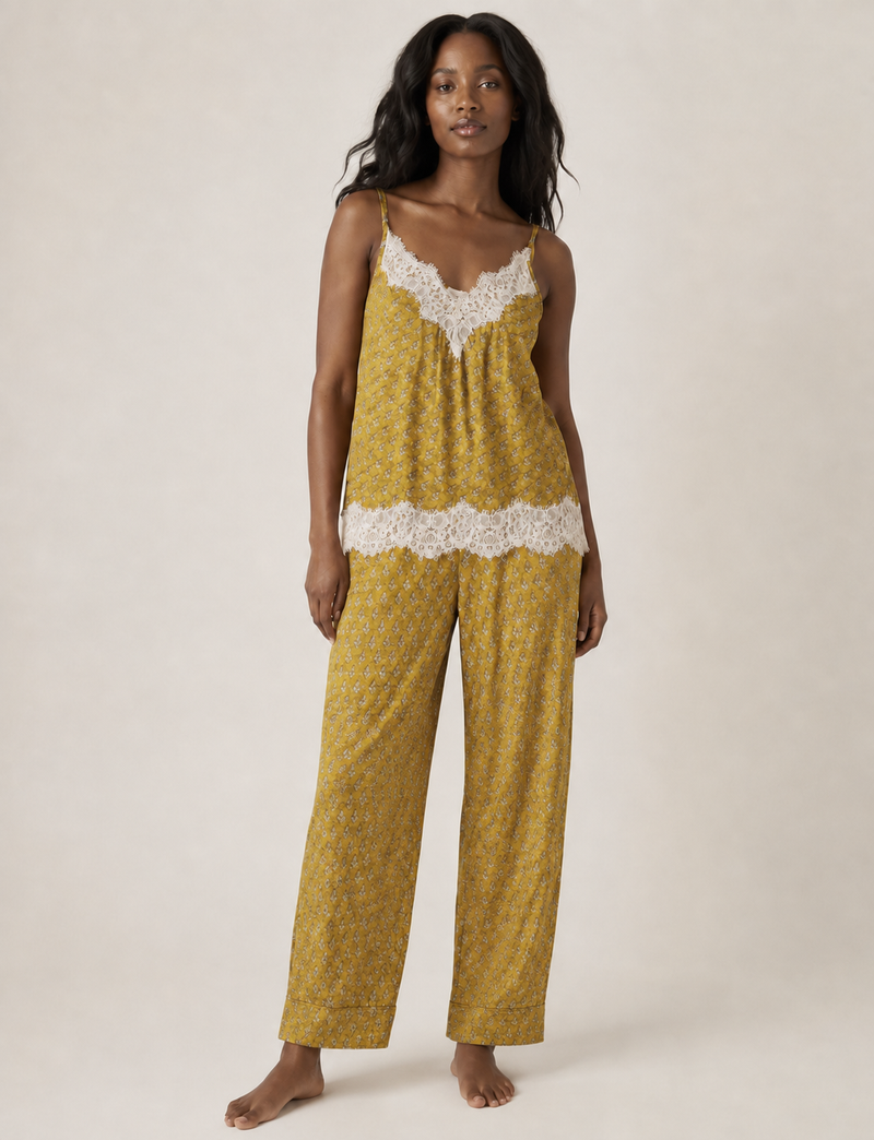 Discover the epitome of ethical sleepwear with our PJ Set Long – a blend of comfort, sustainability, and chic design. Crafted by skilled Mumbai artisans from upcycled saris, these pajamas redefine eco-friendly fashion, offering a conscious choice for your wardrobe.