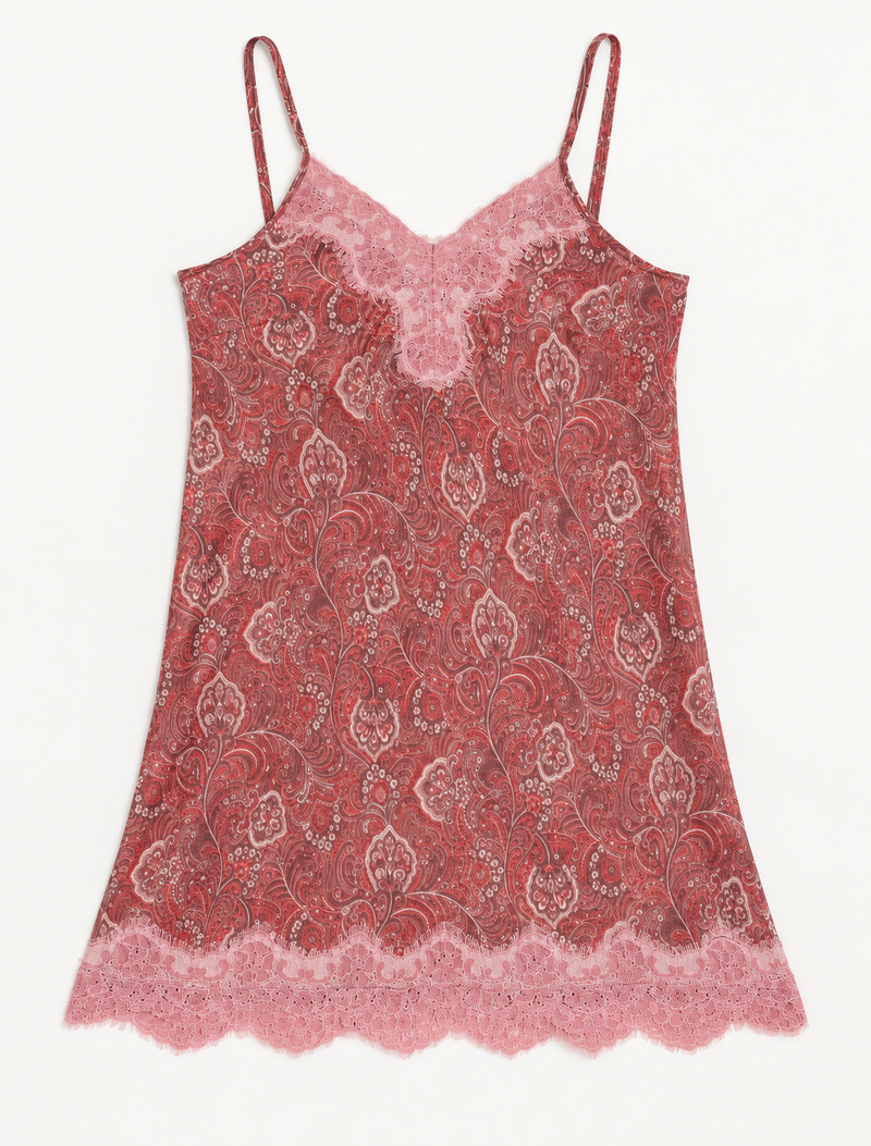 Experience nighttime luxury with our NIGHT DRESS – a true sleeping beauty crafted from upcycled sari fabric by dedicated artisans. Seamlessly combining purpose and comfort, these nightdresses offer a relaxed fit and lightweight material, ideal for sleeping, lounging, or enjoying a tranquil moment sipping coffee on your balcony.
