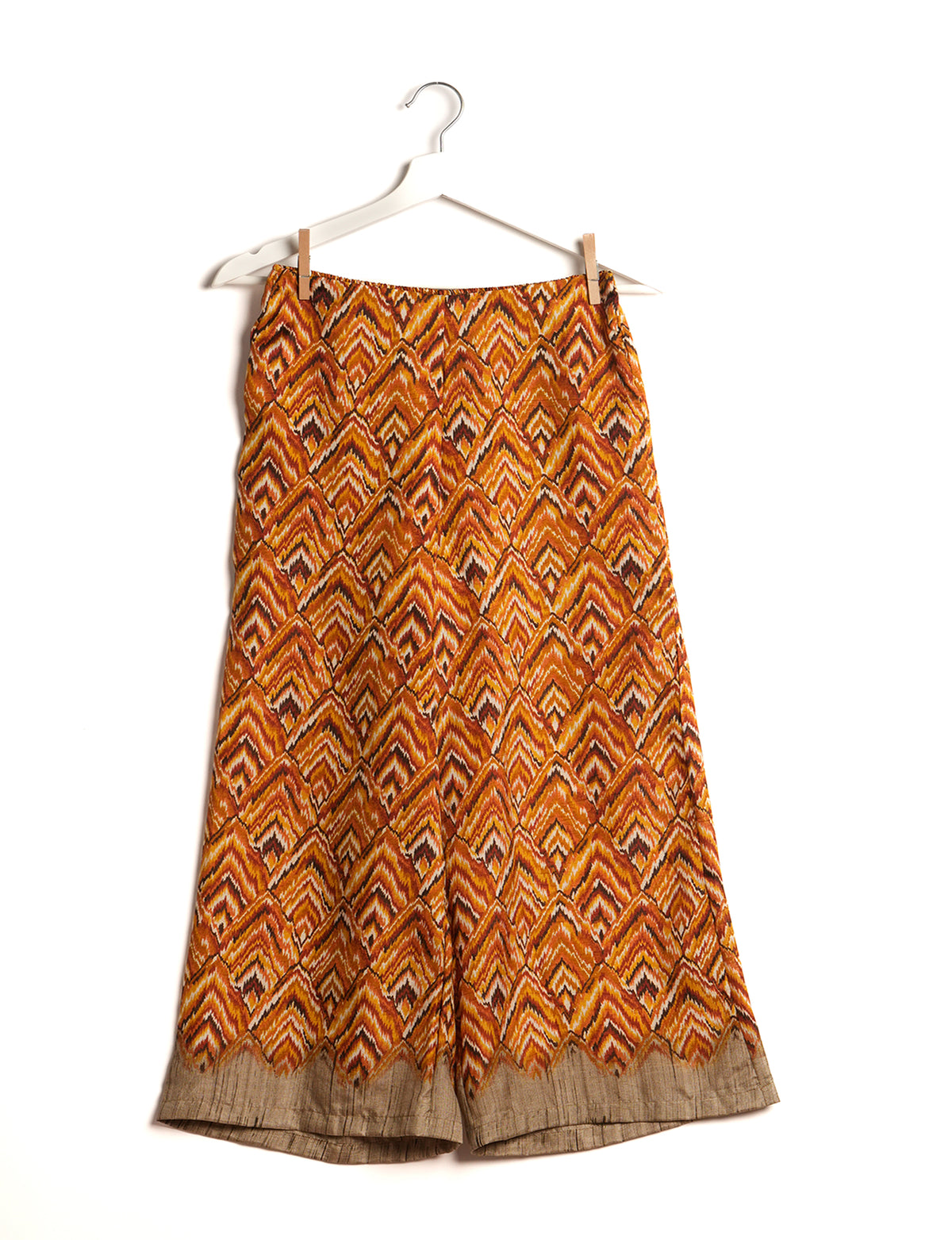 Step into sustainable fashion with our Palazzo Pants – a harmonious blend of Indian and Italian influences. These wide-legged pants, made from upcycled saris, offer comfort with an all-around elastic waist and a stylish flared leg. Make a statement with eco-friendly, chic palazzo pants that redefine ethical clothing.