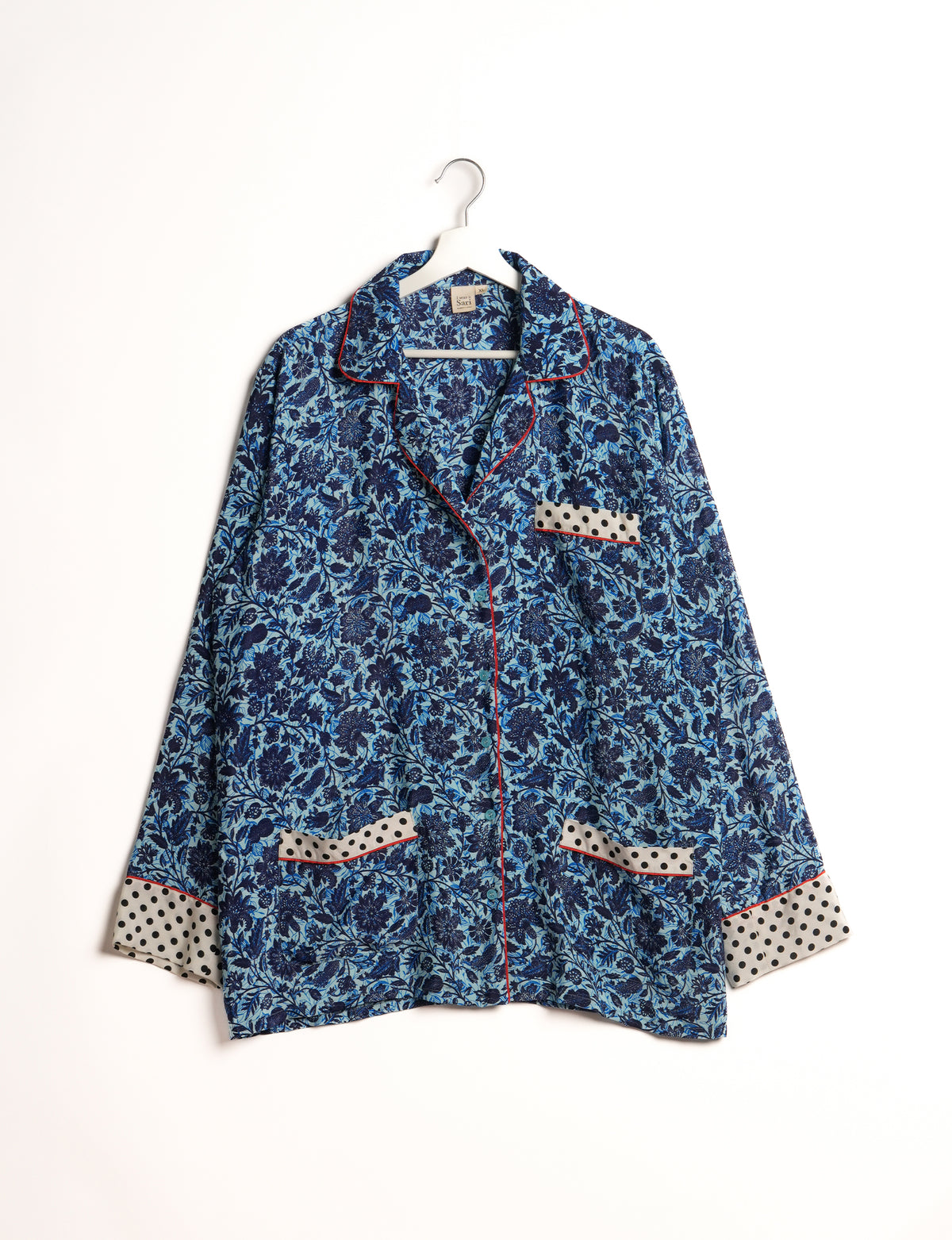 Choose sustainable sleepwear with our PJ SET – perfect for conscious living. From chilling to entertaining, these day-to-night pajamas feature an ethically crafted long-sleeve button-down and elastic-waist pants. Elevate your sleepwear with eco-friendly elegance.
