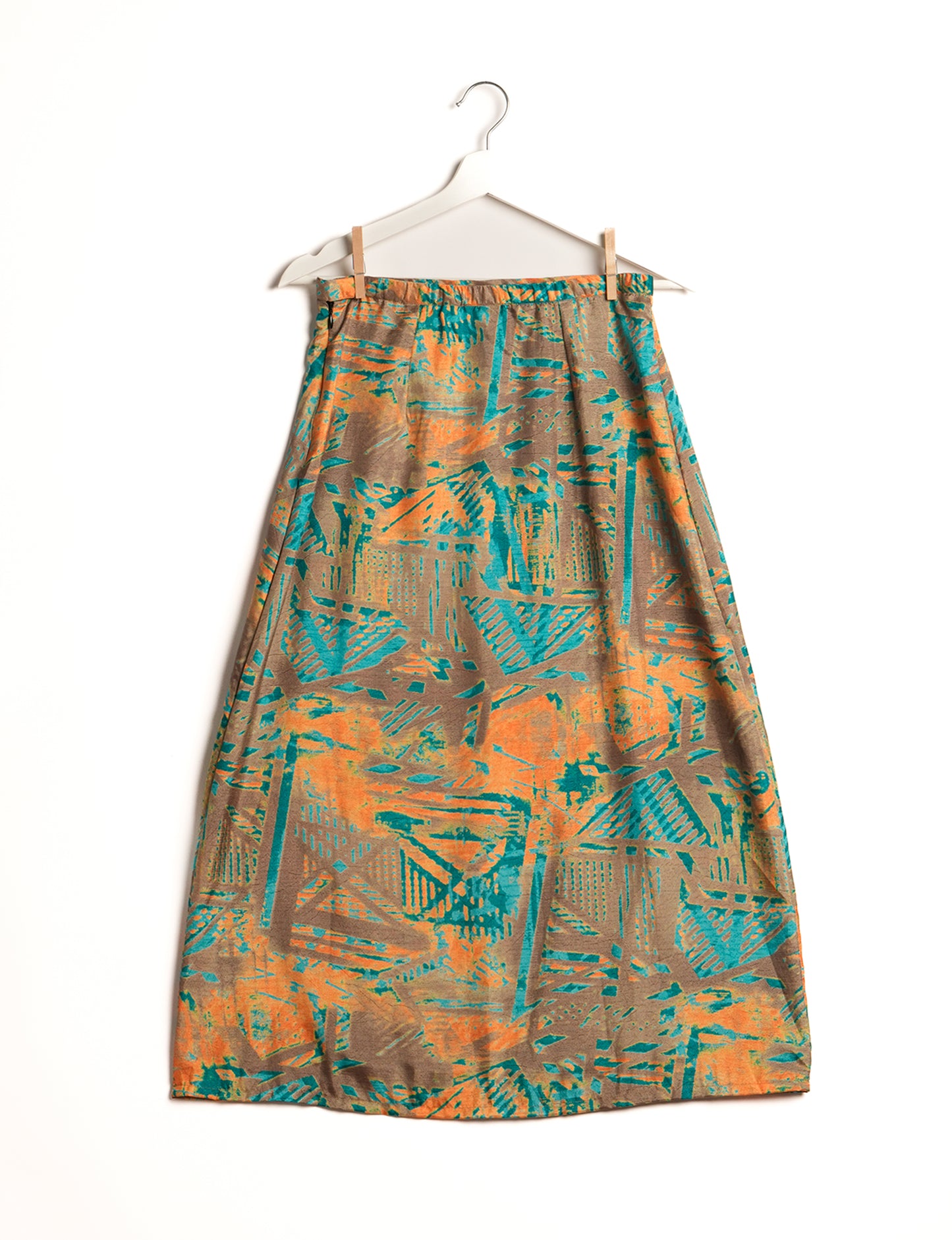 Sustainable A LINE SKIRT, a high-fashion choice for conscious individuals. Fitted at the waist, ankle-length, and ethically crafted for eco-friendly style.