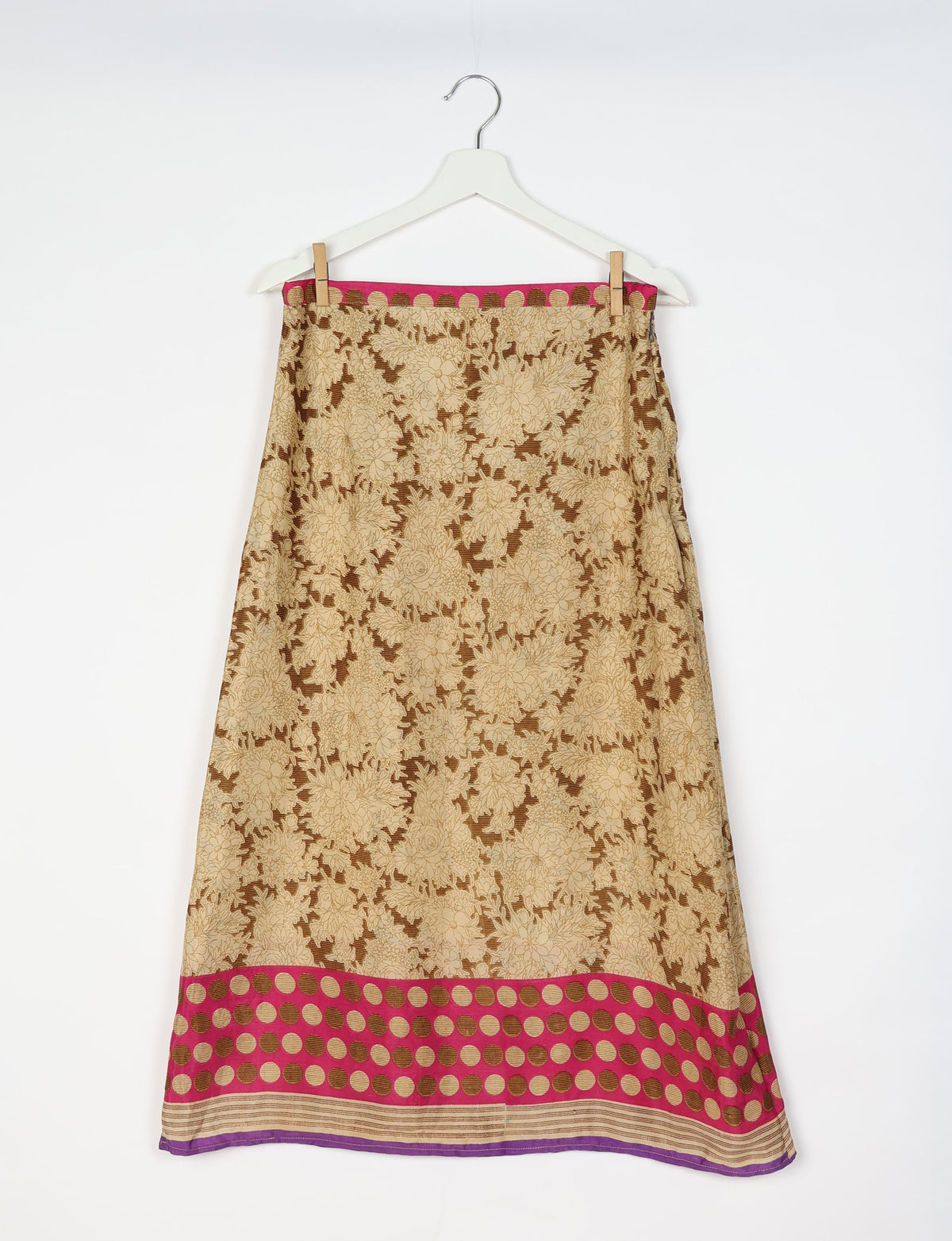 Sustainable A LINE SKIRT, a high-fashion choice for conscious individuals. Fitted at the waist, ankle-length, and ethically crafted for eco-friendly style.