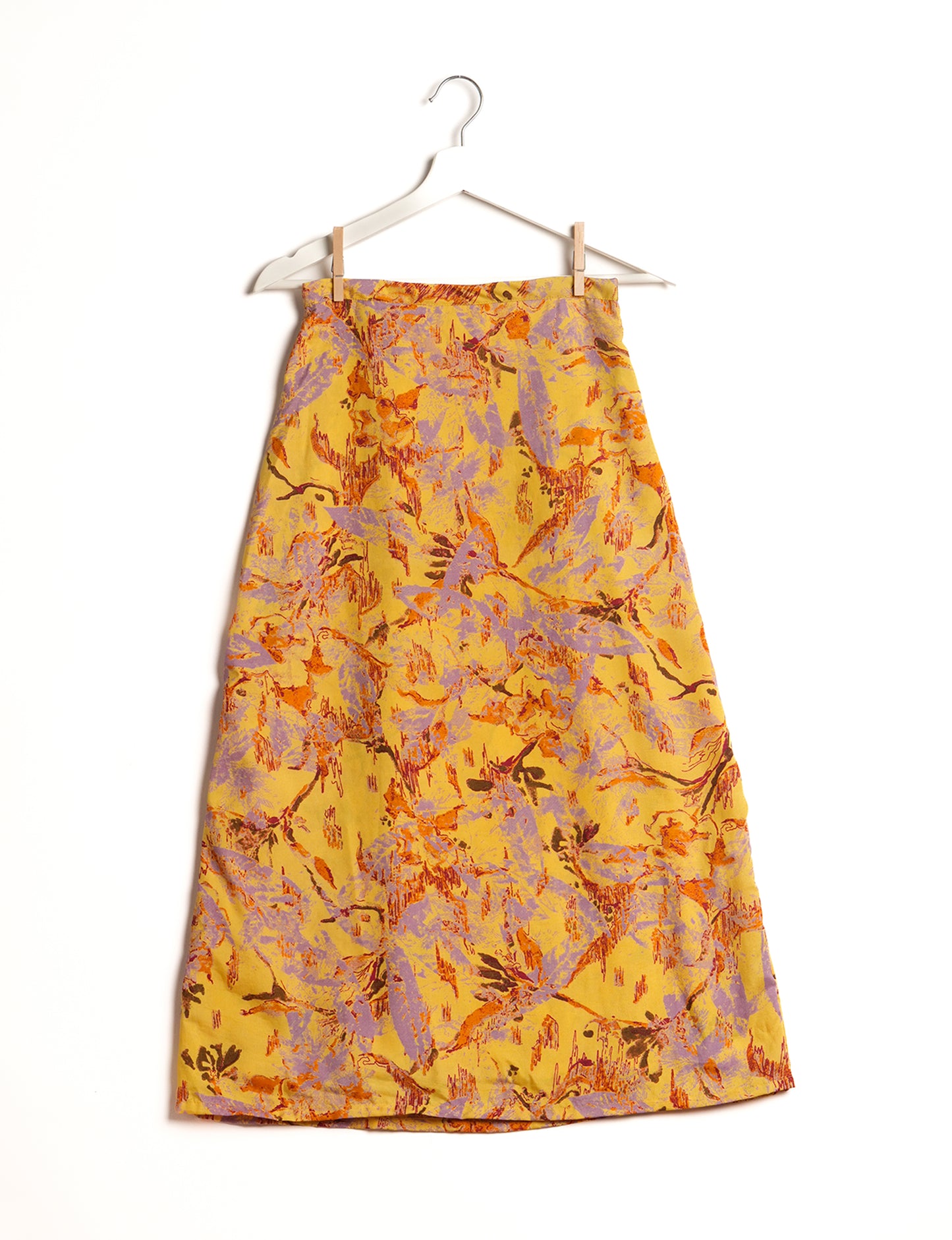 Sustainable A LINE SKIRT, a high-fashion choice for conscious individuals. Fitted at the waist, ankle-length, and ethically crafted for eco-friendly style.