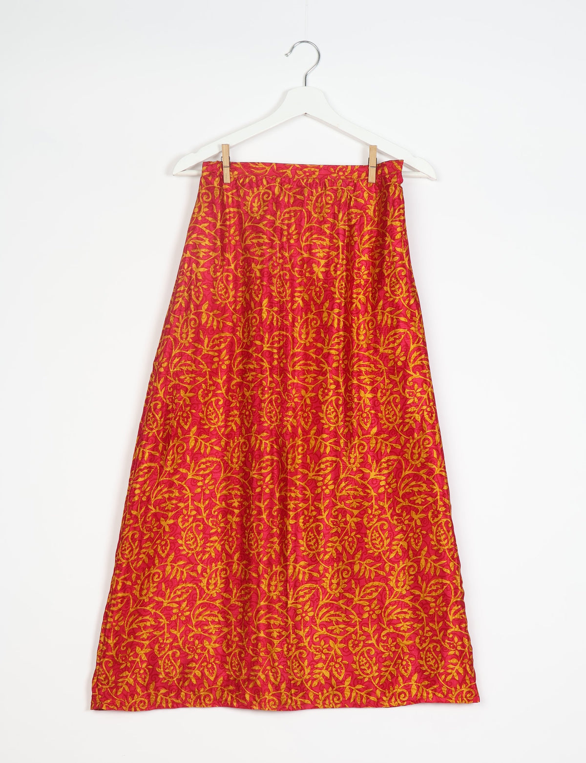 Sustainable A LINE SKIRT, a high-fashion choice for conscious individuals. Fitted at the waist, ankle-length, and ethically crafted for eco-friendly style.