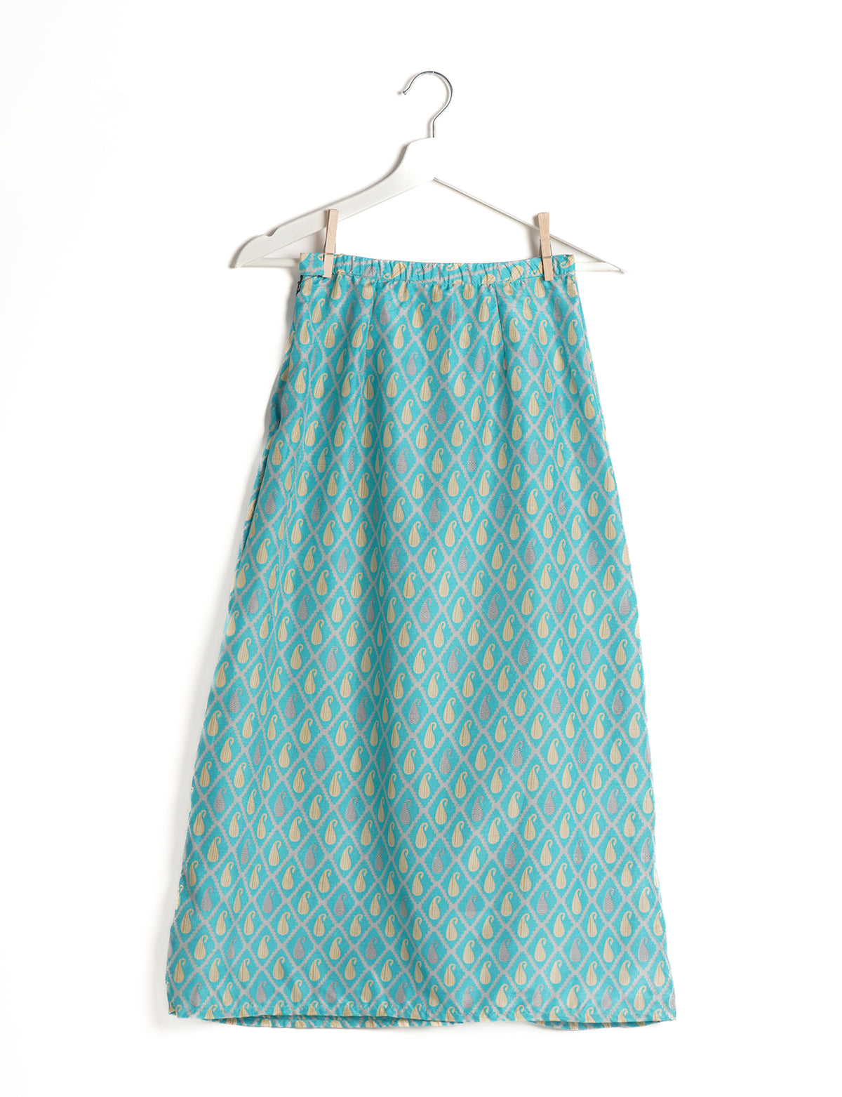 Sustainable A LINE SKIRT, a high-fashion choice for conscious individuals. Fitted at the waist, ankle-length, and ethically crafted for eco-friendly style.