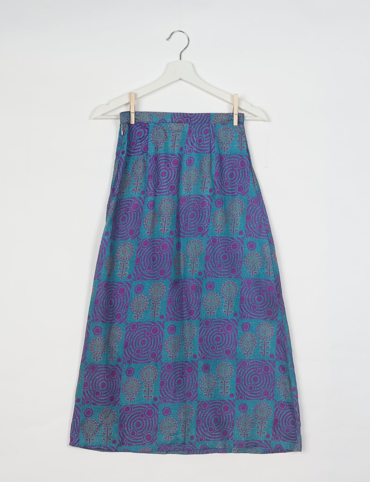 A LINE SKIRT