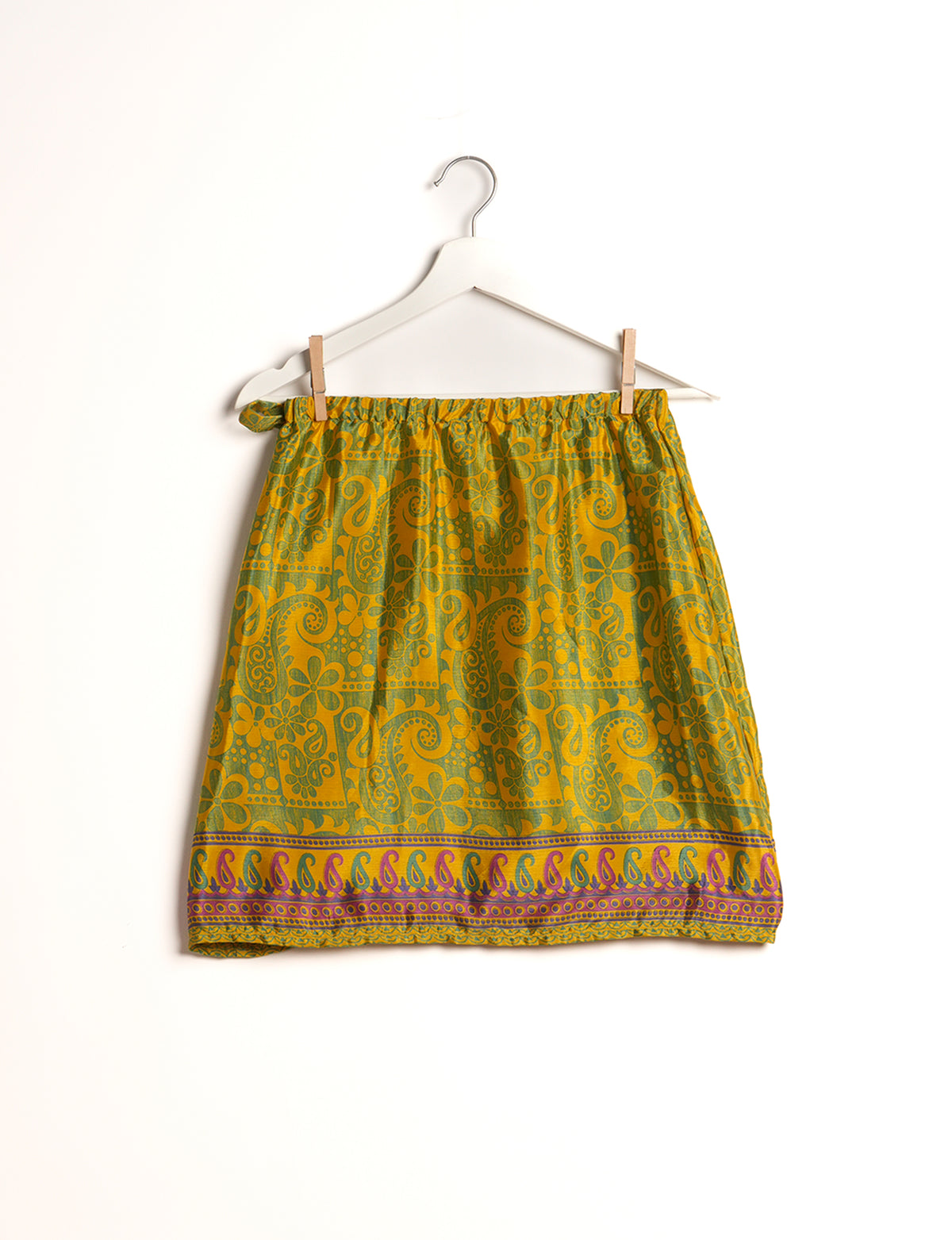 Revolutionize your look with our Wraparound Skirt – short, stylish, and suitable for all waist sizes. Ethical and sustainable, this skirt is a statement in eco-friendly fashion. Embrace conscious clothing with a touch of flair