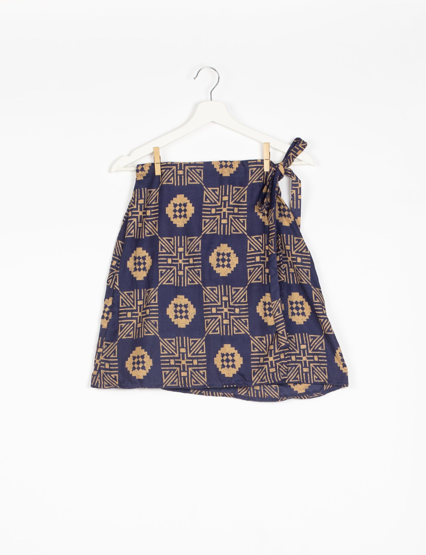 Revolutionize your look with our Wraparound Skirt – short, stylish, and suitable for all waist sizes. Ethical and sustainable, this skirt is a statement in eco-friendly fashion. Embrace conscious clothing with a touch of flair