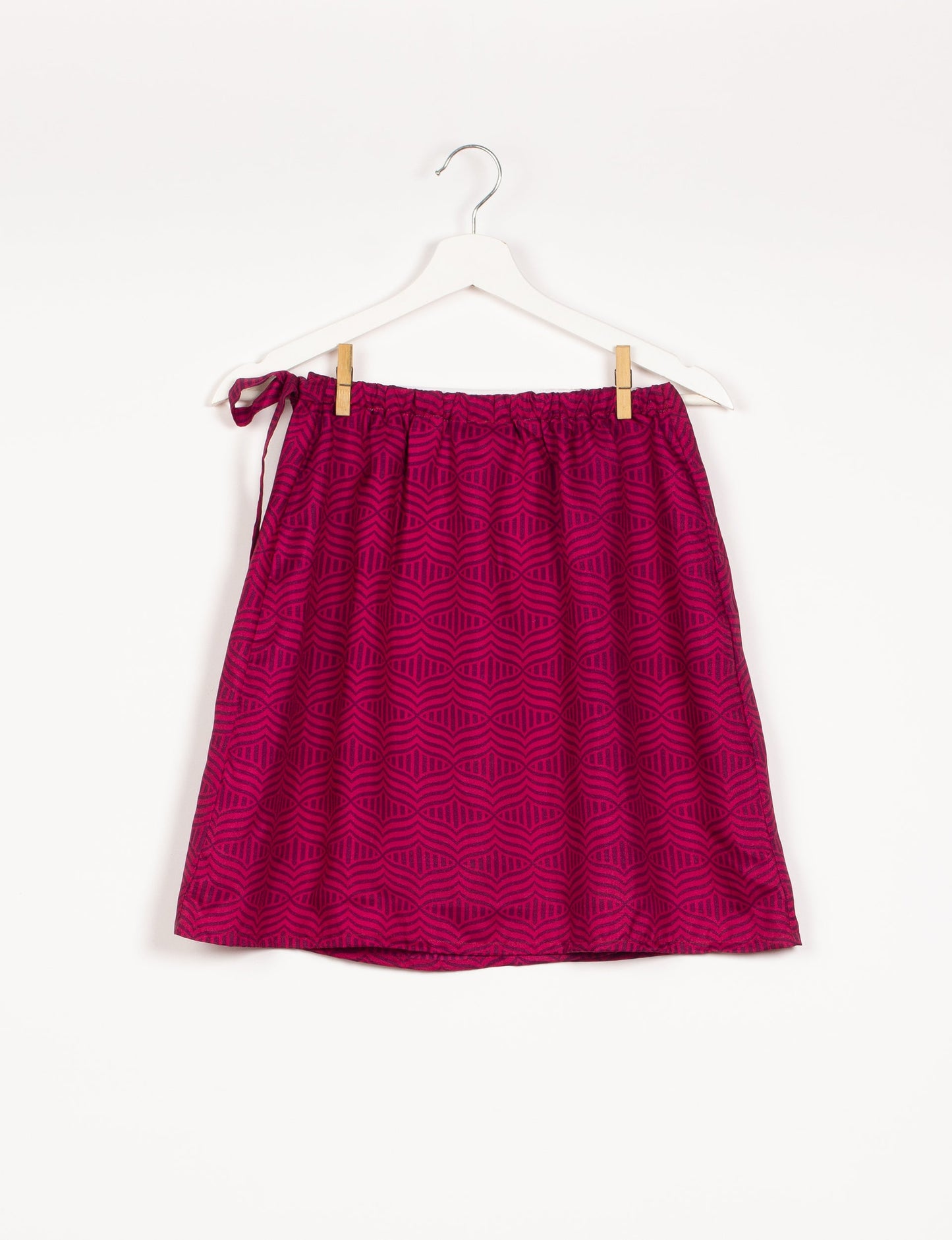 Revolutionize your look with our Wraparound Skirt – short, stylish, and suitable for all waist sizes. Ethical and sustainable, this skirt is a statement in eco-friendly fashion. Embrace conscious clothing with a touch of flair